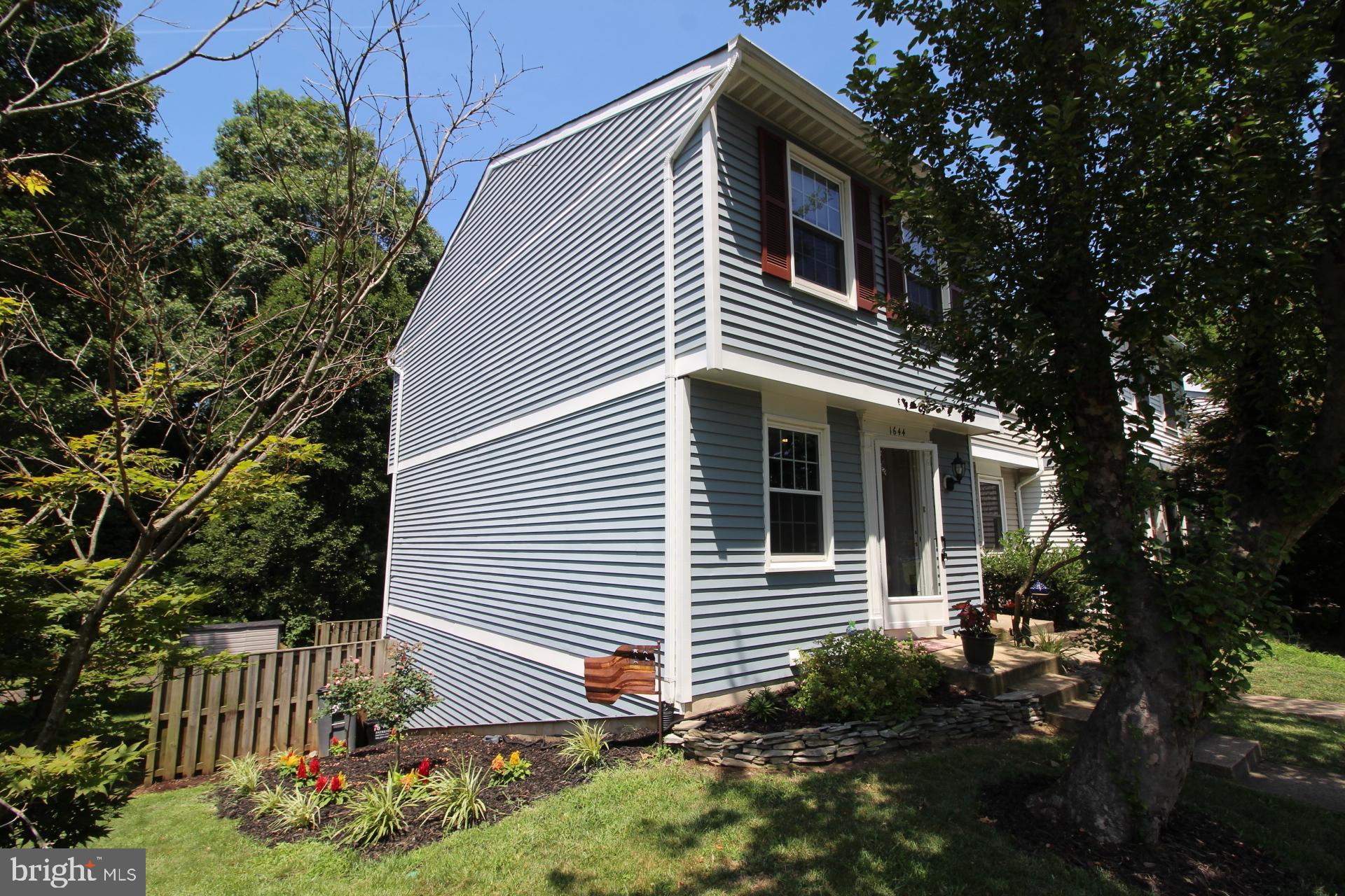 RESTON - Residential Lease