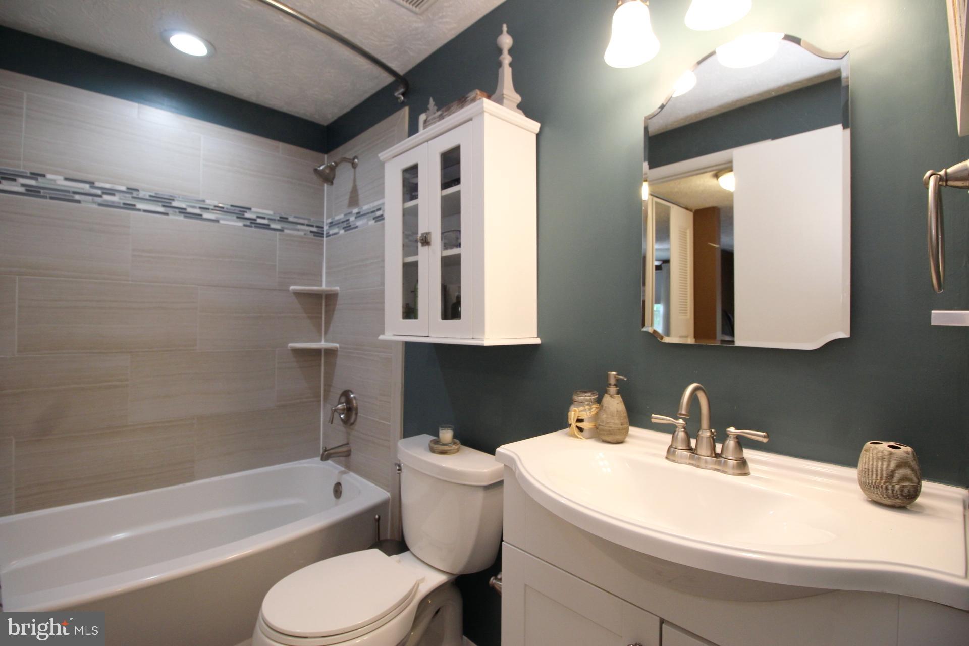 RESTON - Residential Lease