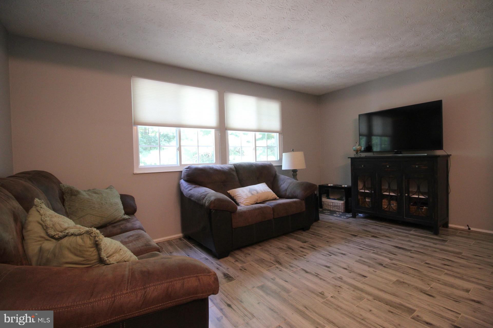 RESTON - Residential Lease