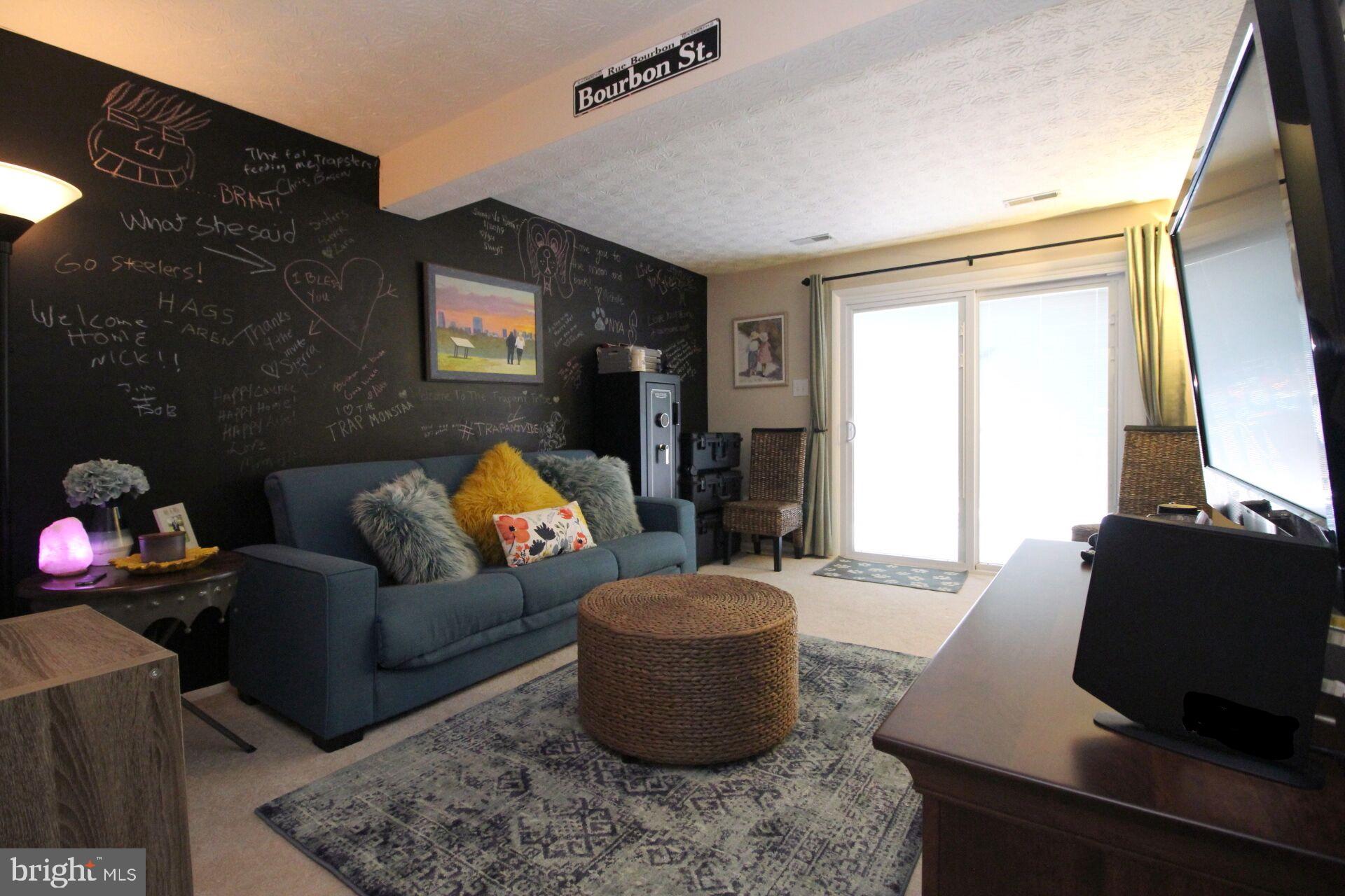 RESTON - Residential Lease