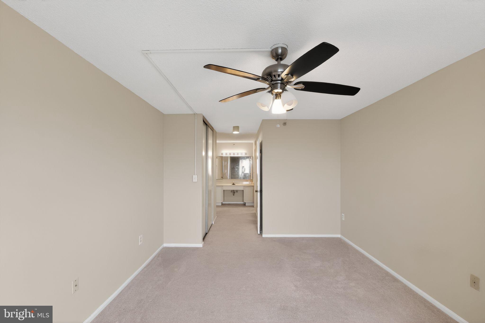 LEISURE WORLD - Residential