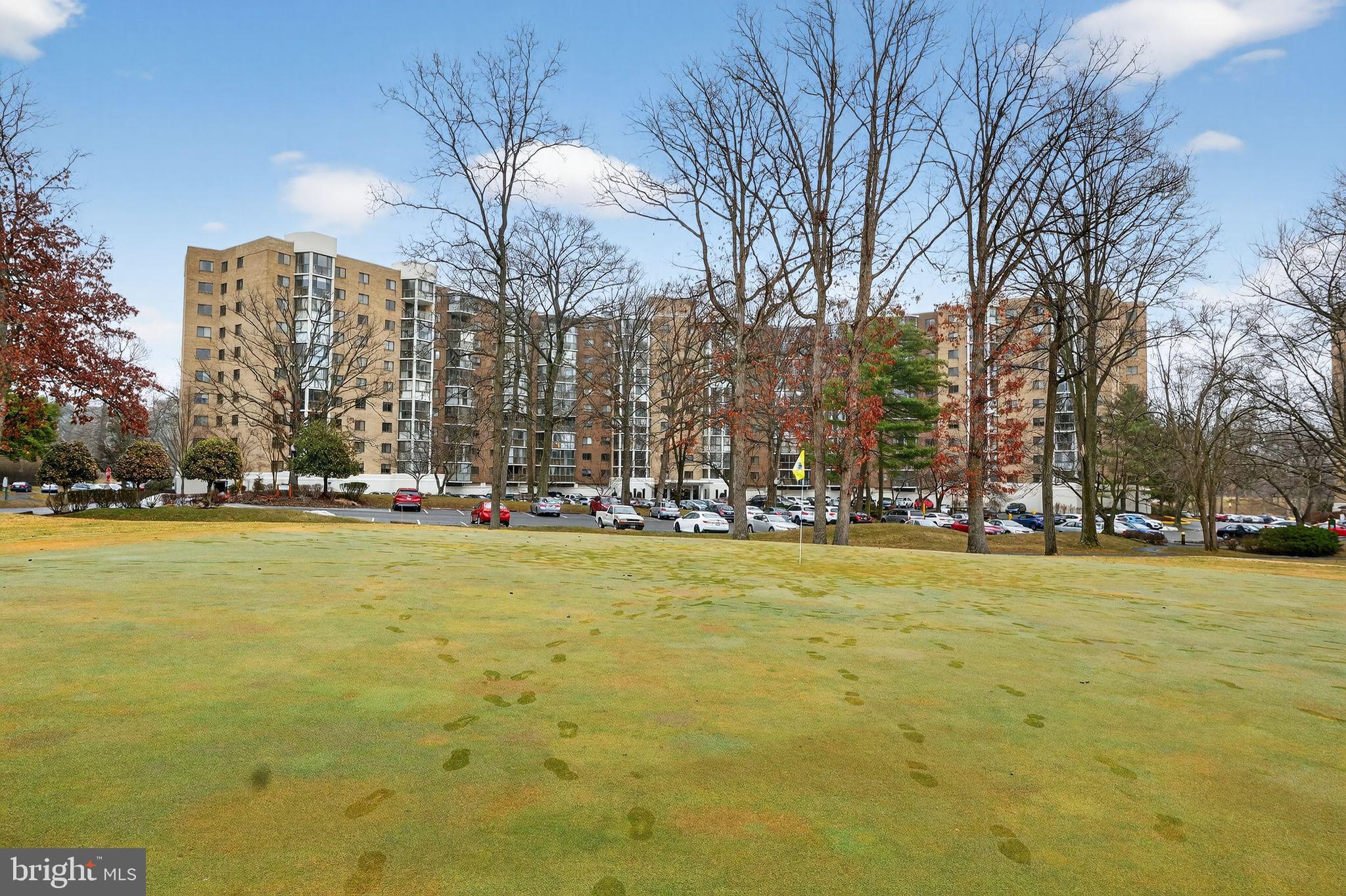 LEISURE WORLD - Residential