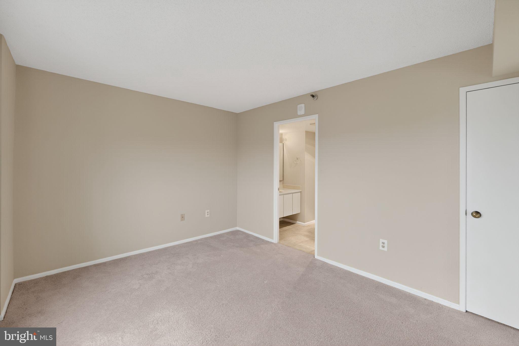 LEISURE WORLD - Residential