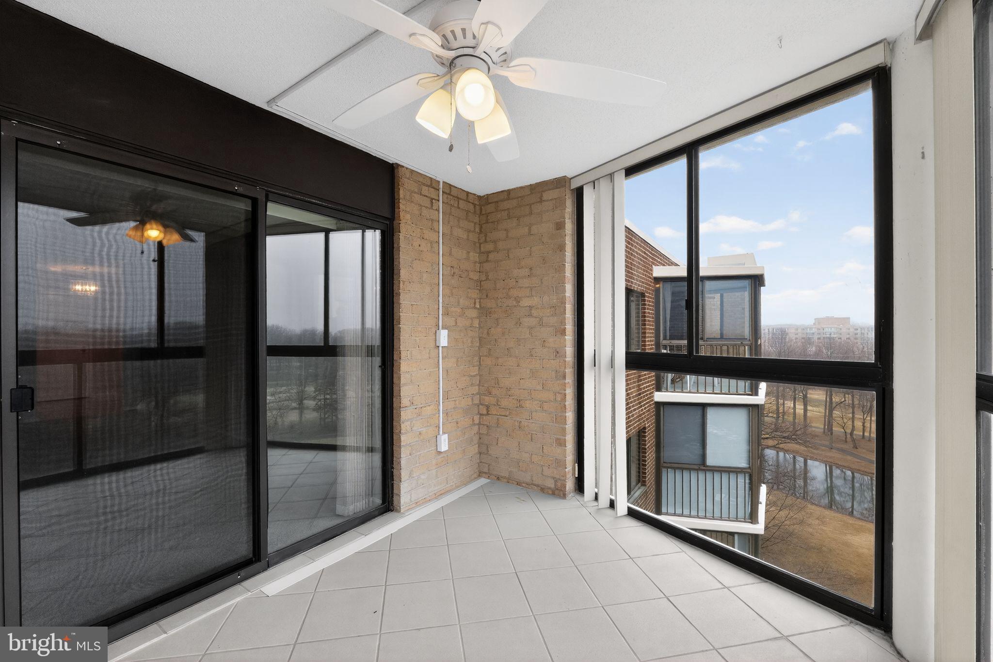 LEISURE WORLD - Residential