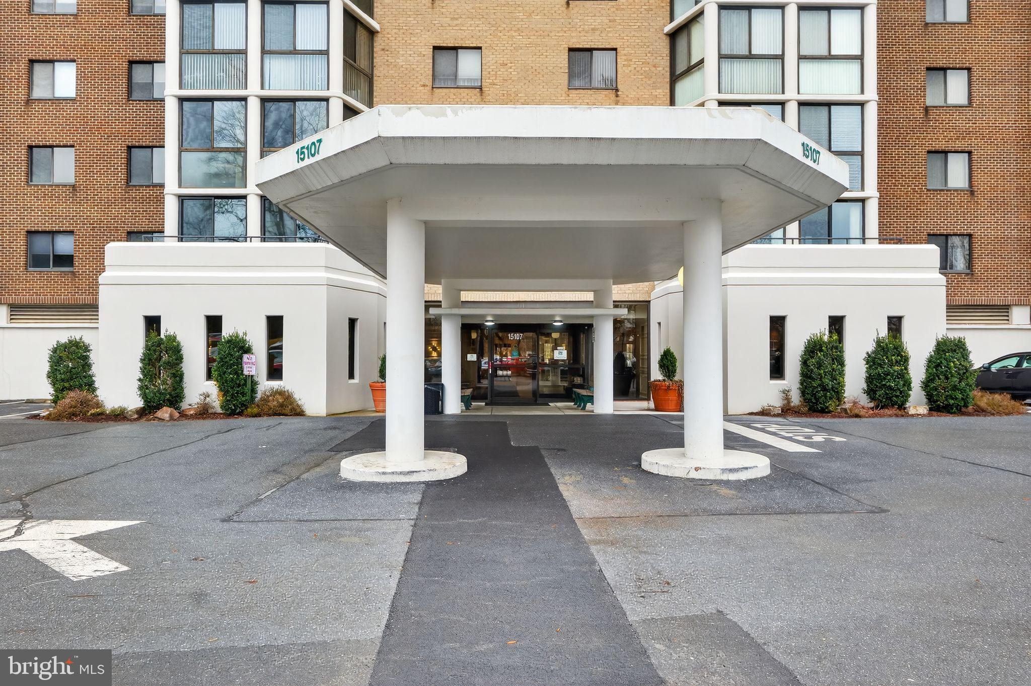 LEISURE WORLD - Residential