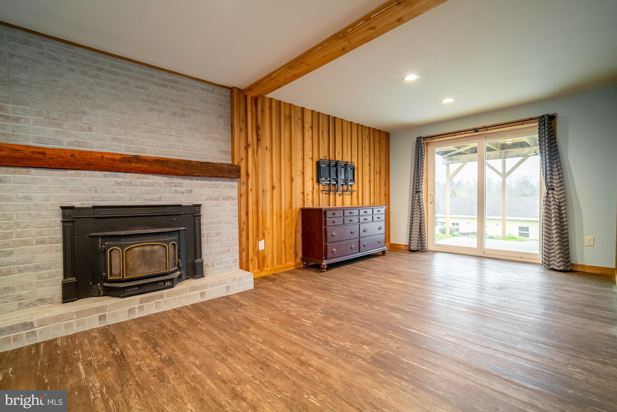 CHESTNUT RIDGE - Residential