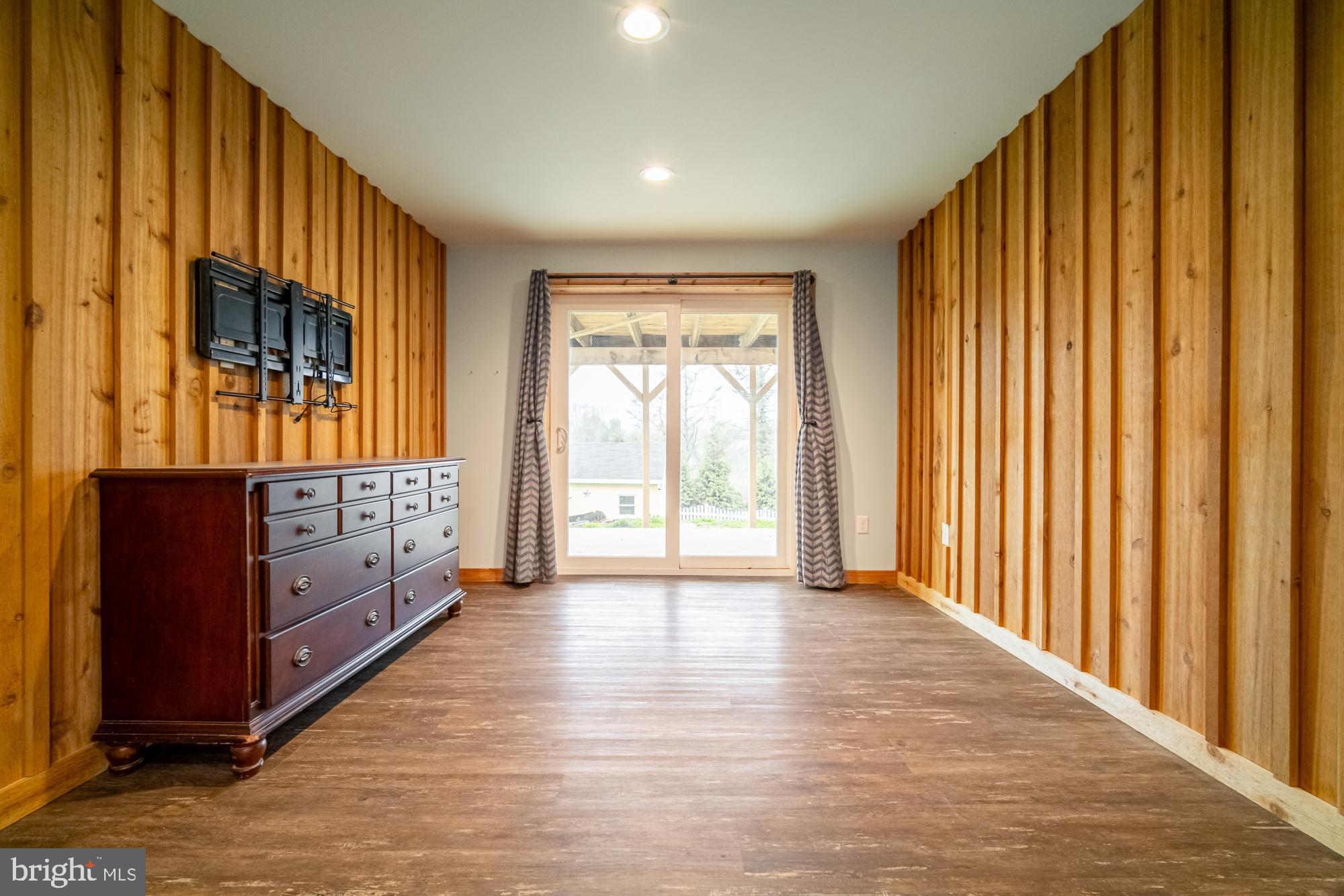 CHESTNUT RIDGE - Residential