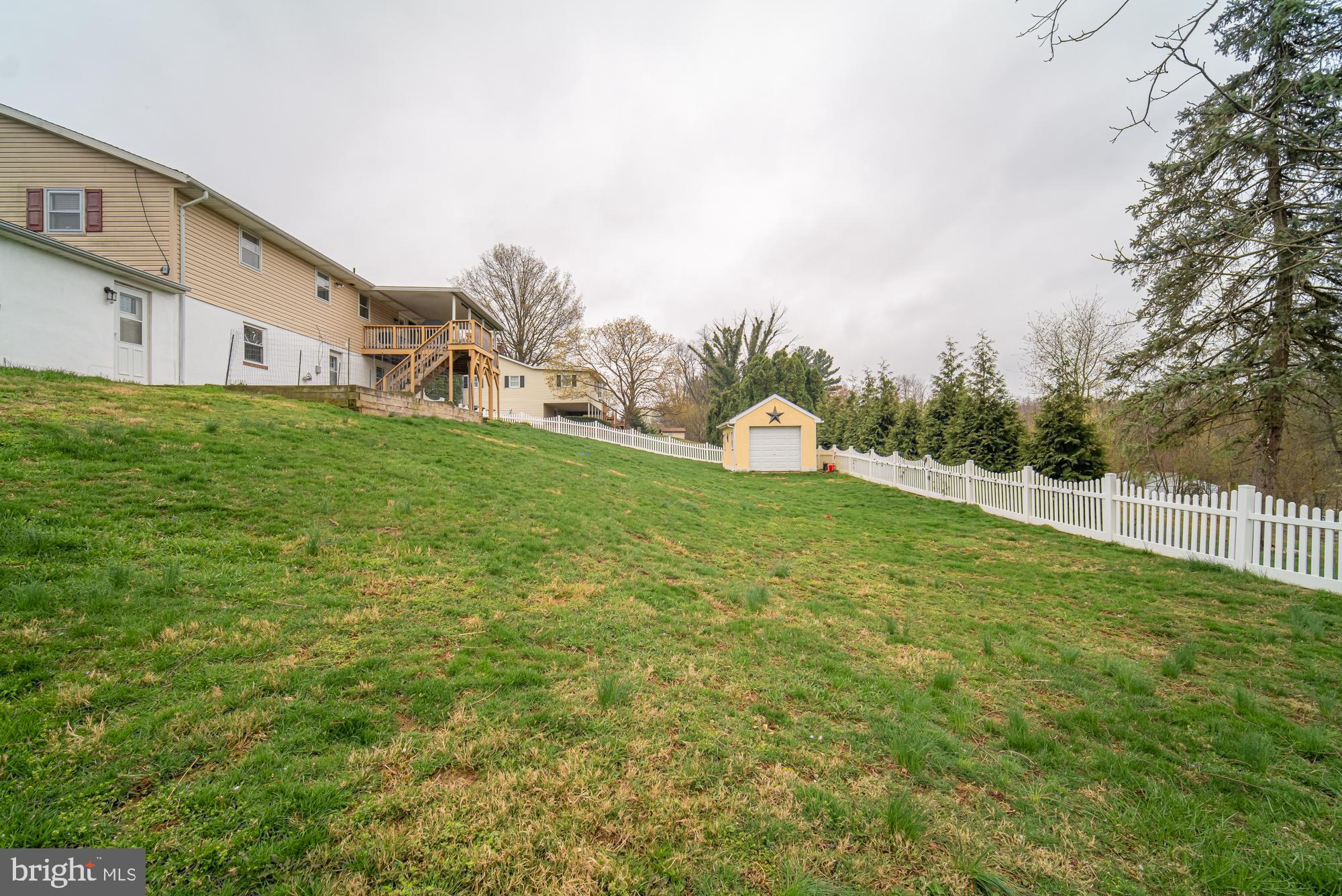 CHESTNUT RIDGE - Residential