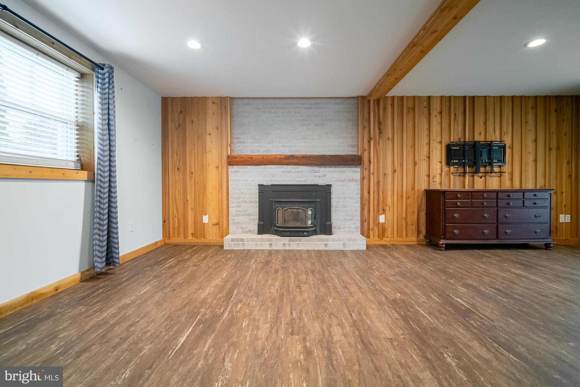 CHESTNUT RIDGE - Residential