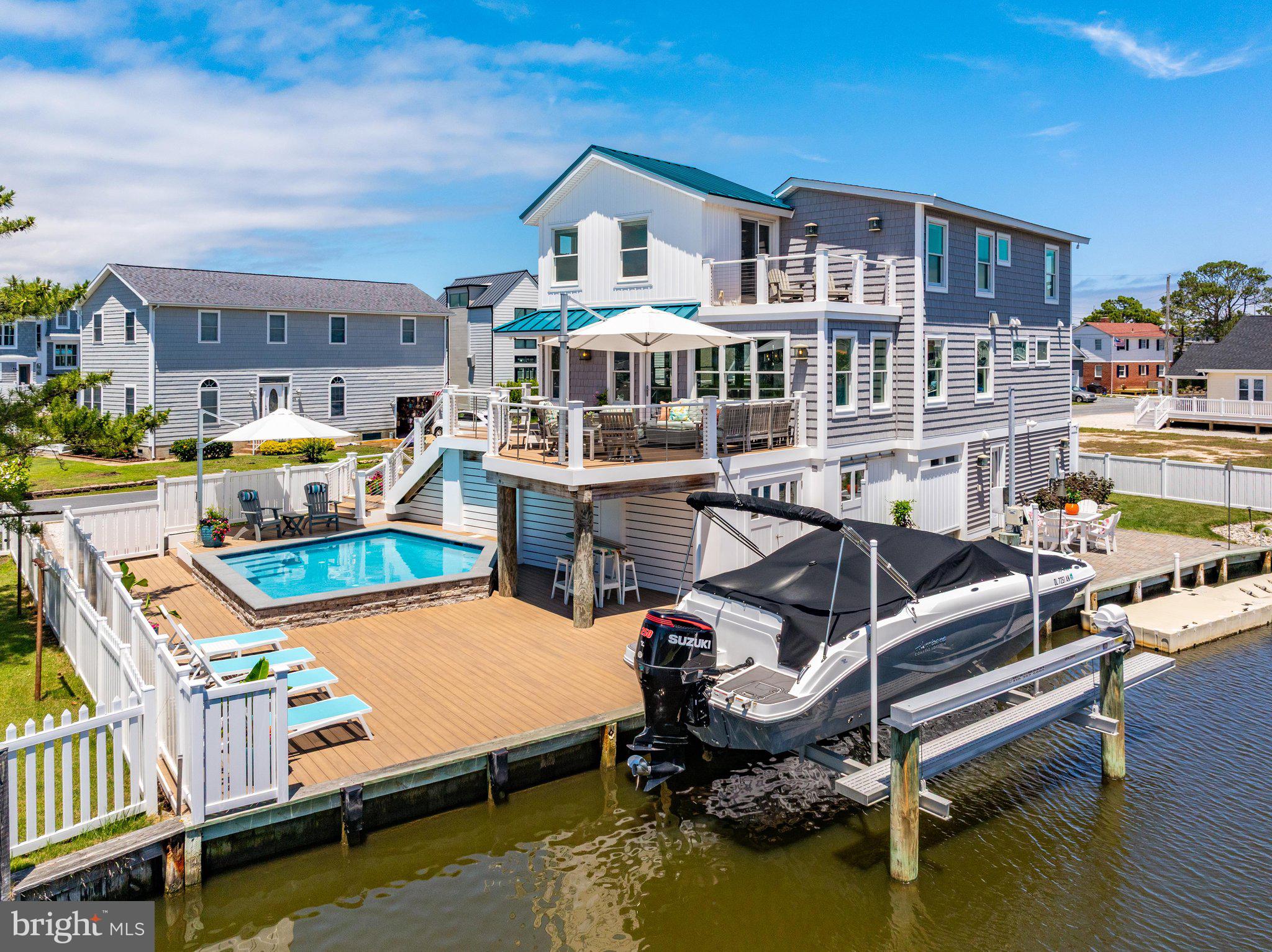 28 OYSTER BAY DRIVE