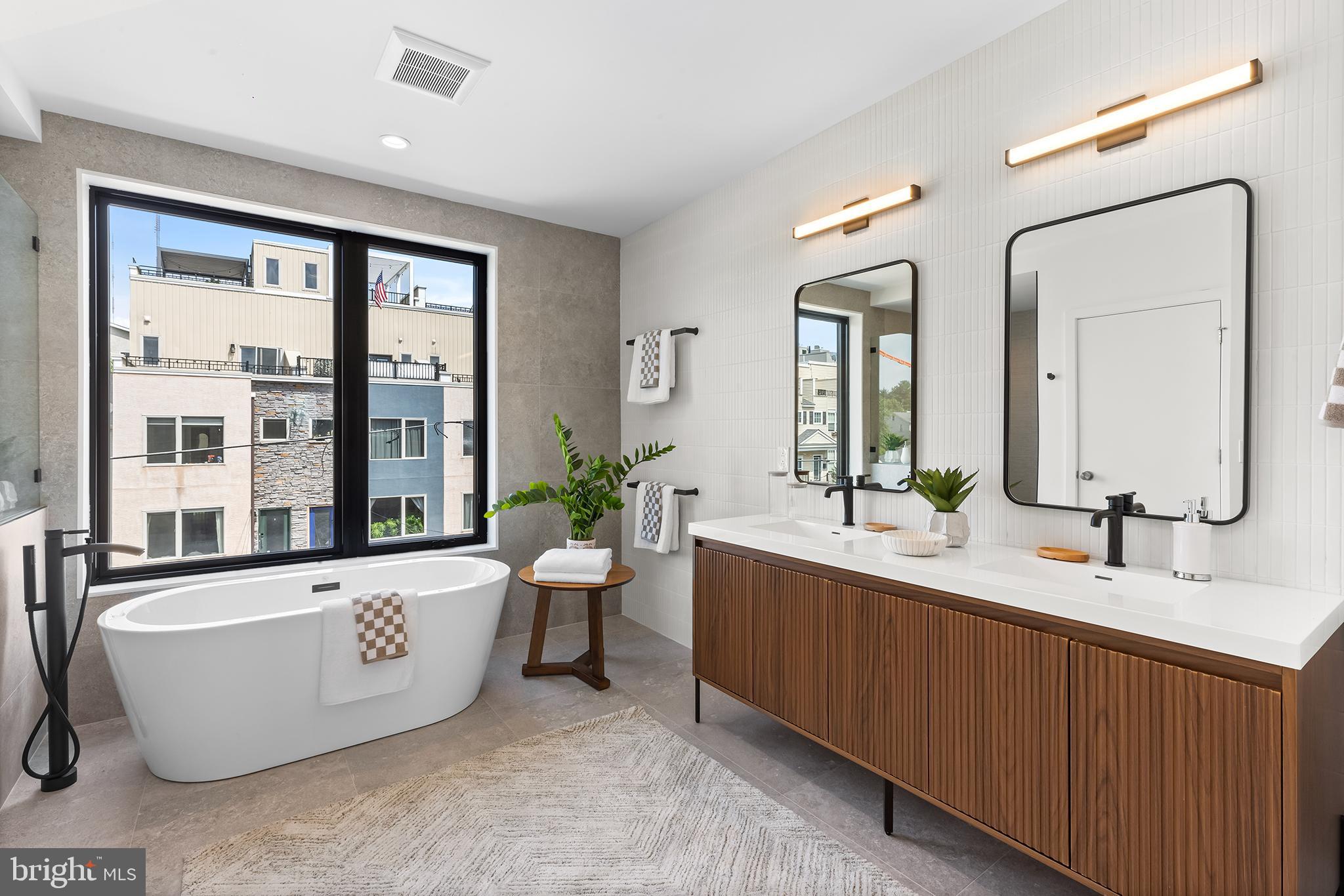 MANAYUNK - Residential