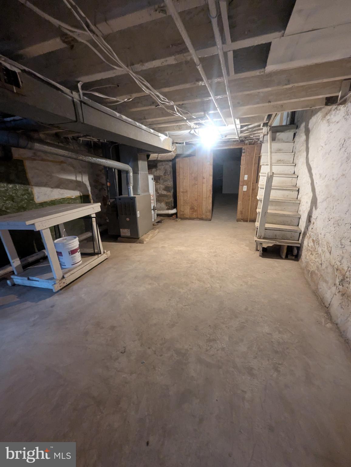 TEMPLE UNIVERSITY - Residential Lease