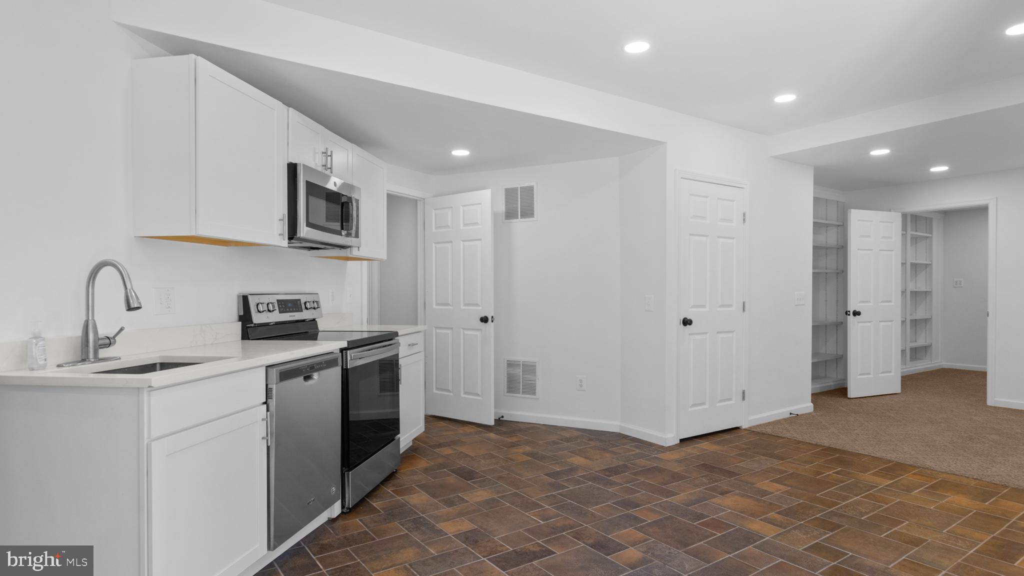 WHITESTONE MARSHALL HEIGHTS - Residential