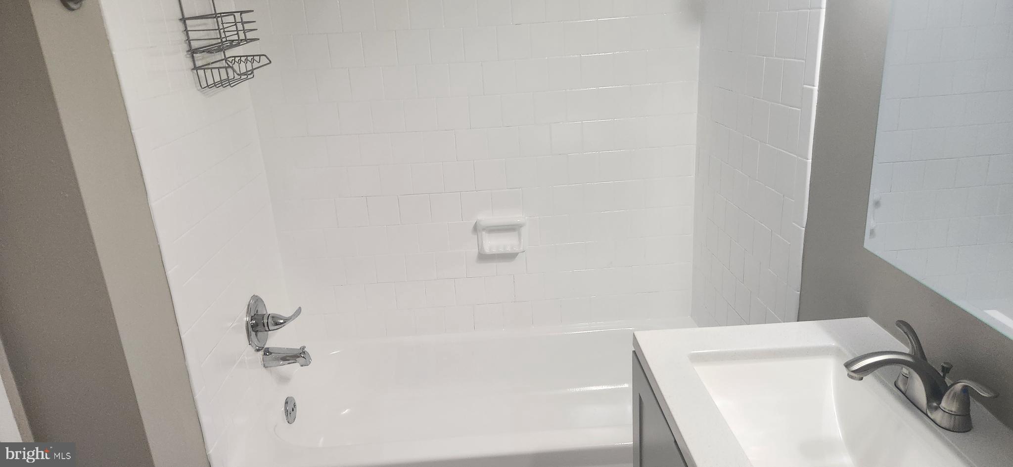 TREETOP - Residential