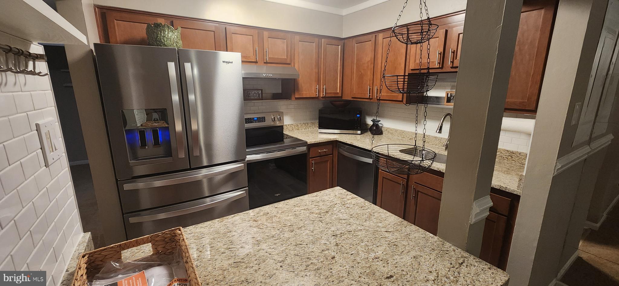 TREETOP - Residential