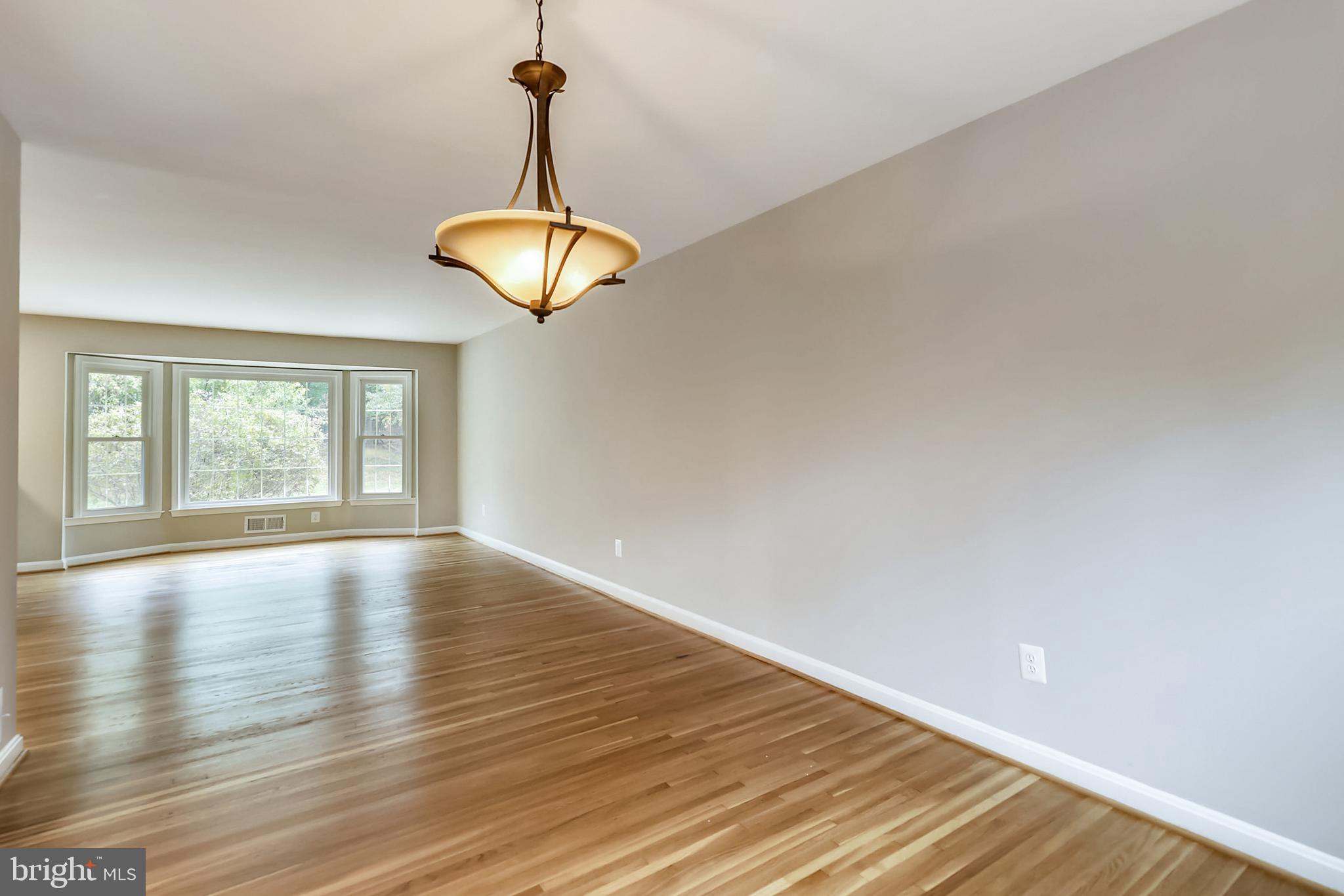 KEMP MILL HILLS - Residential