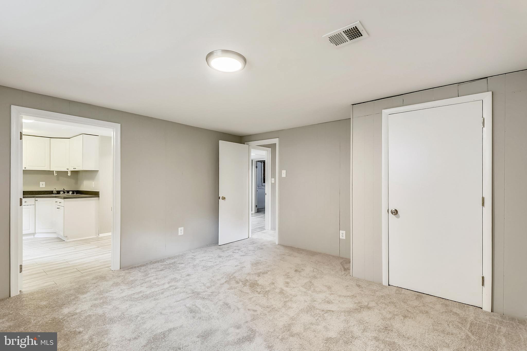 KEMP MILL HILLS - Residential