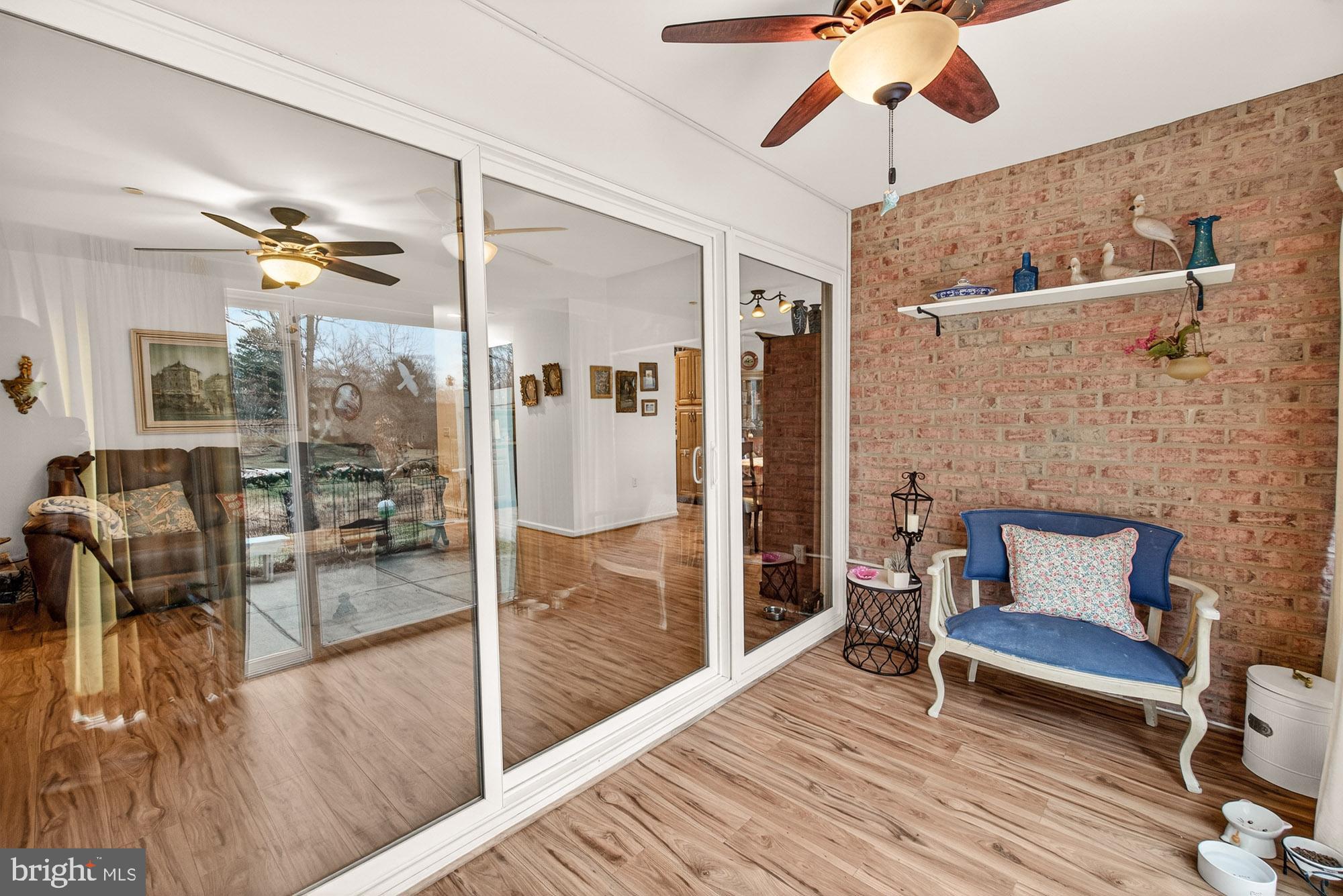 LEISURE WORLD - Residential