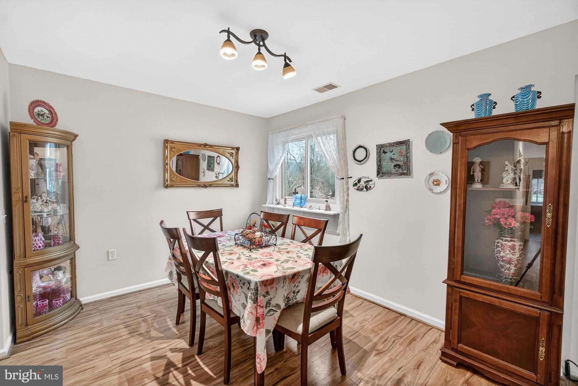 LEISURE WORLD - Residential