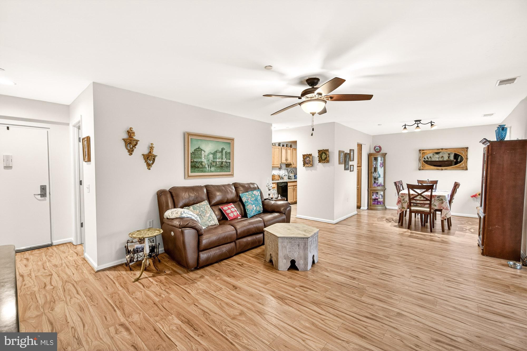 LEISURE WORLD - Residential