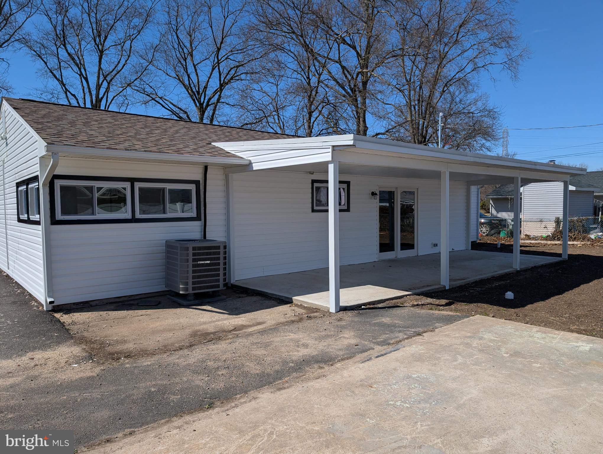 OAKTREE HOLLOW - Residential