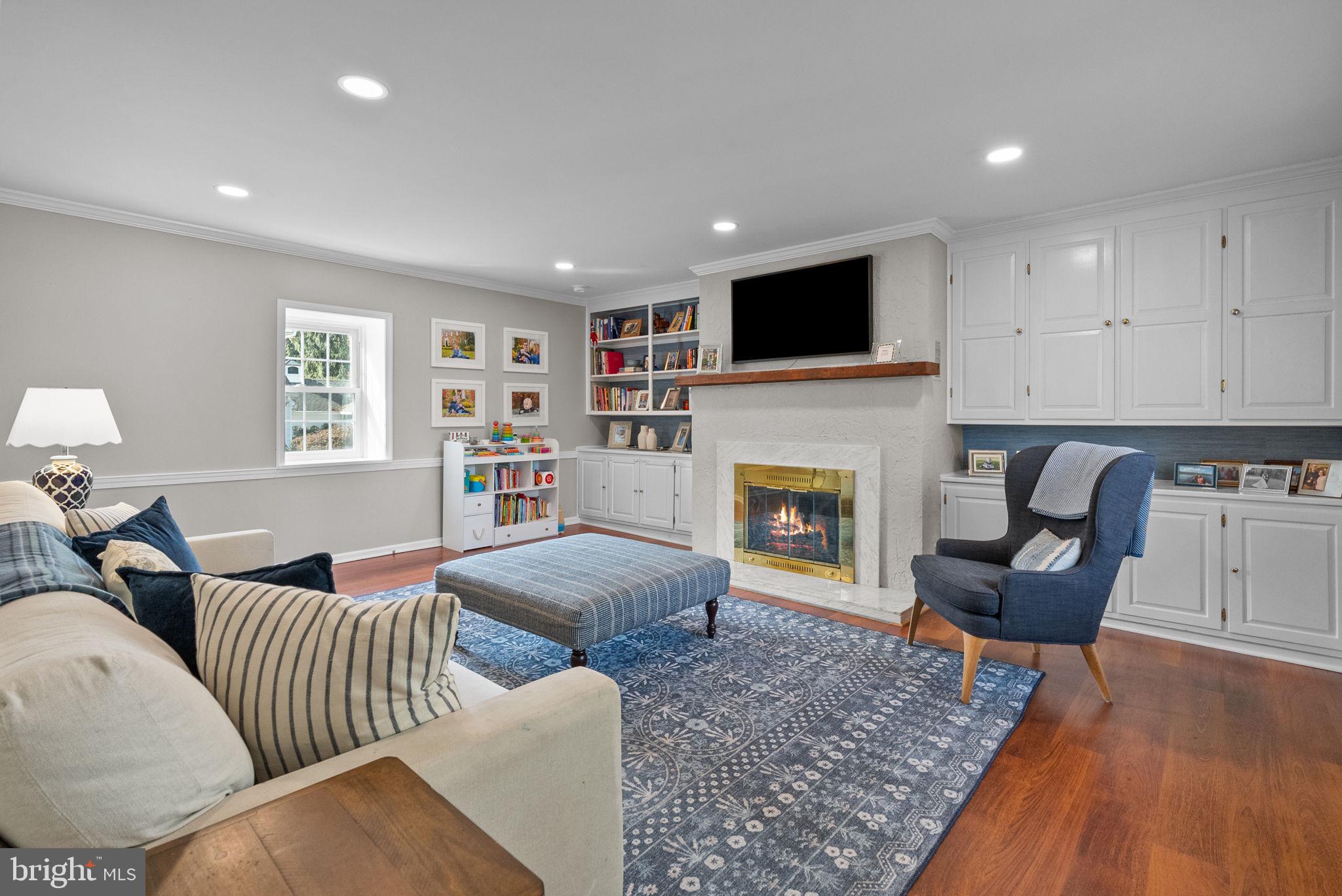 JENKINTOWN MANOR - Residential