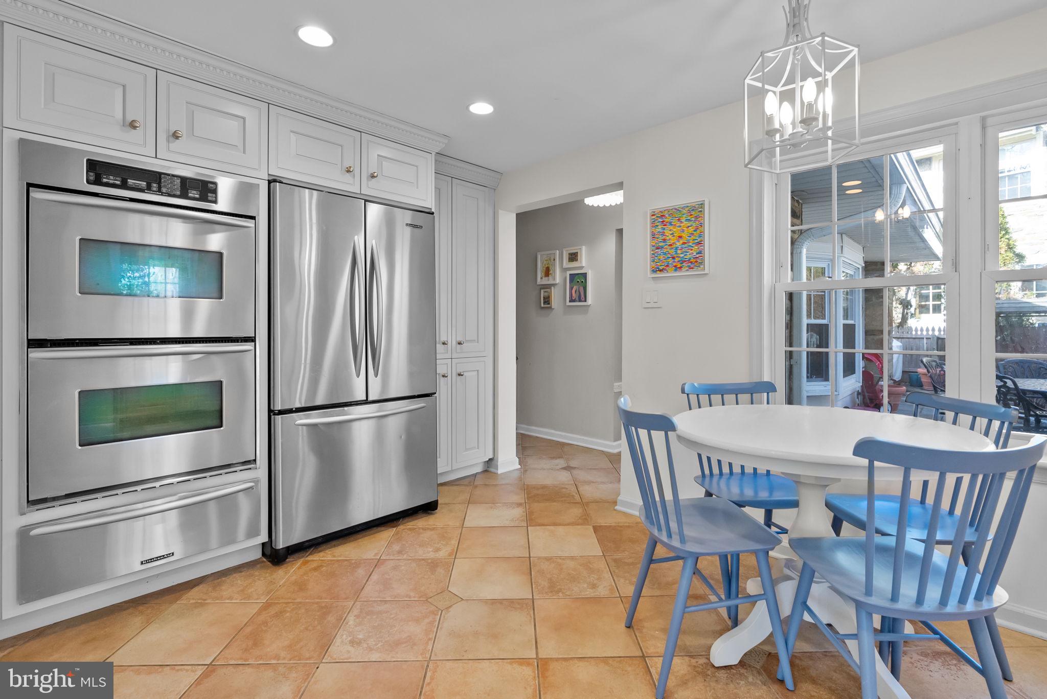 JENKINTOWN MANOR - Residential