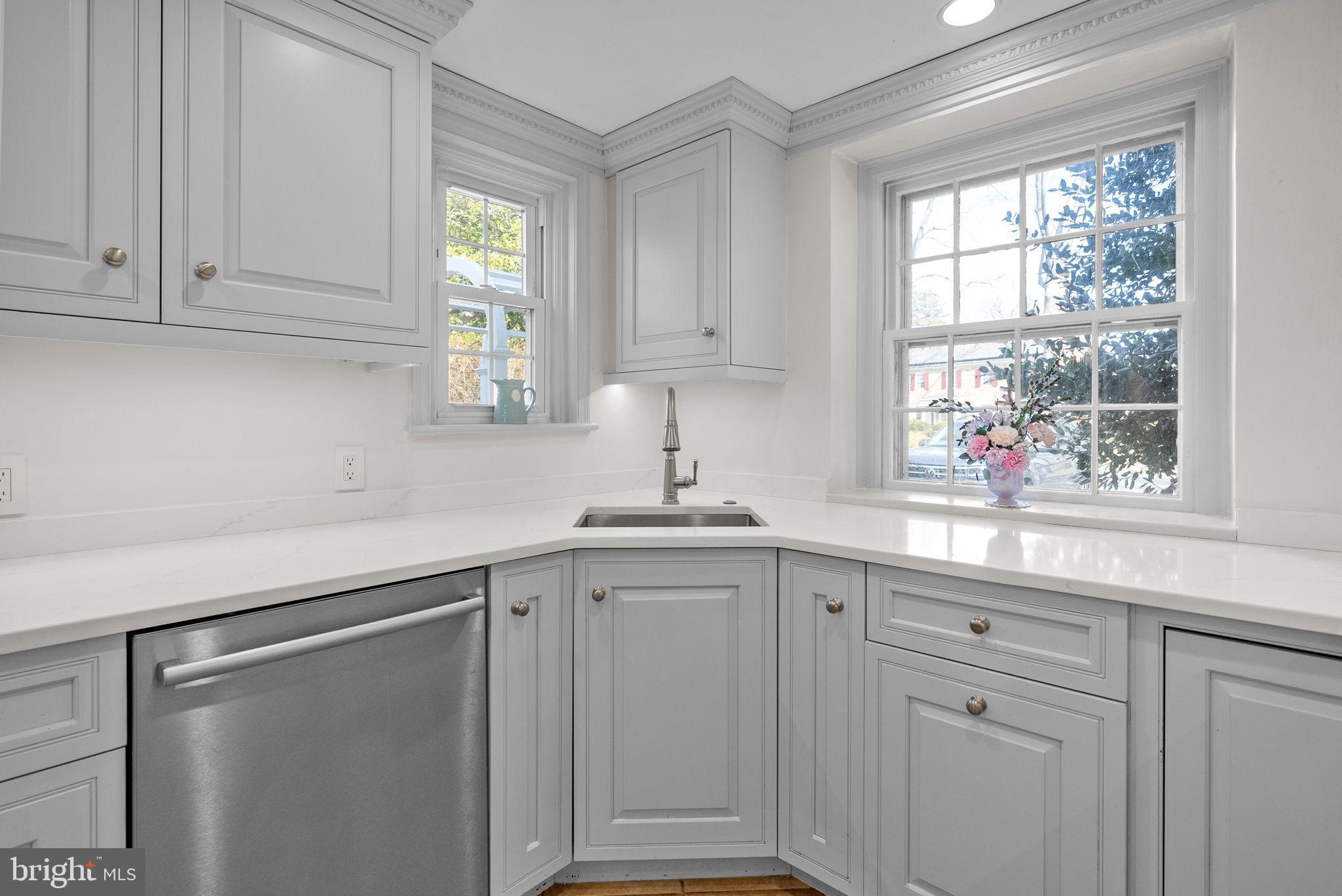 JENKINTOWN MANOR - Residential