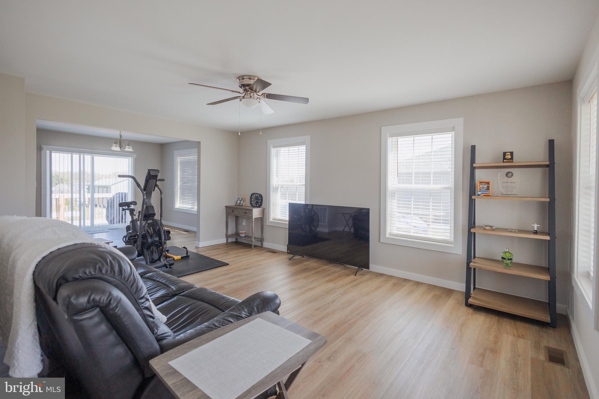 PEBBLE RIDGE - Residential