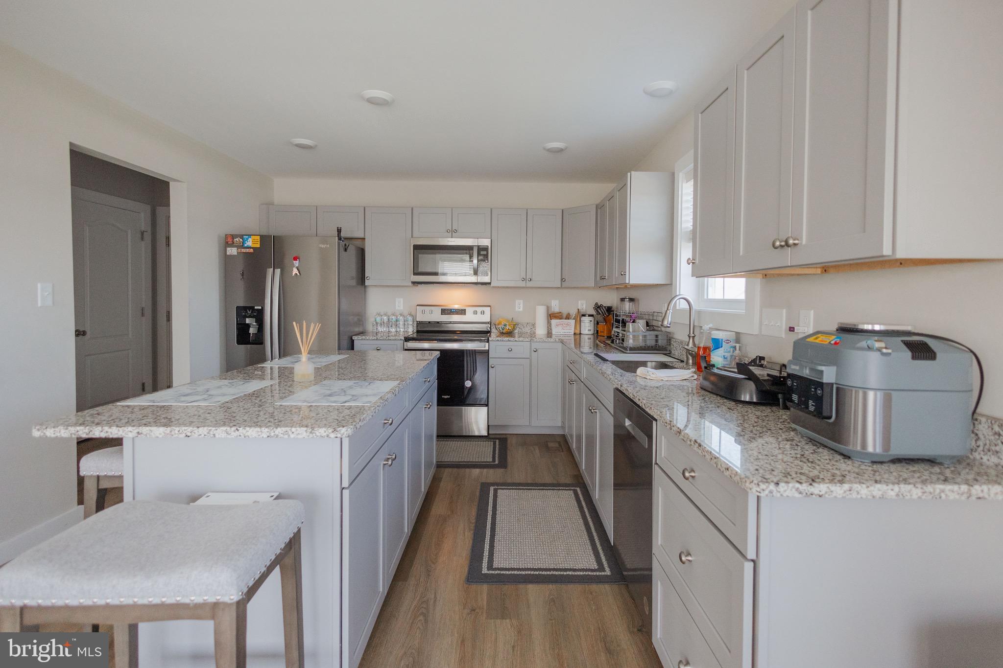 PEBBLE RIDGE - Residential