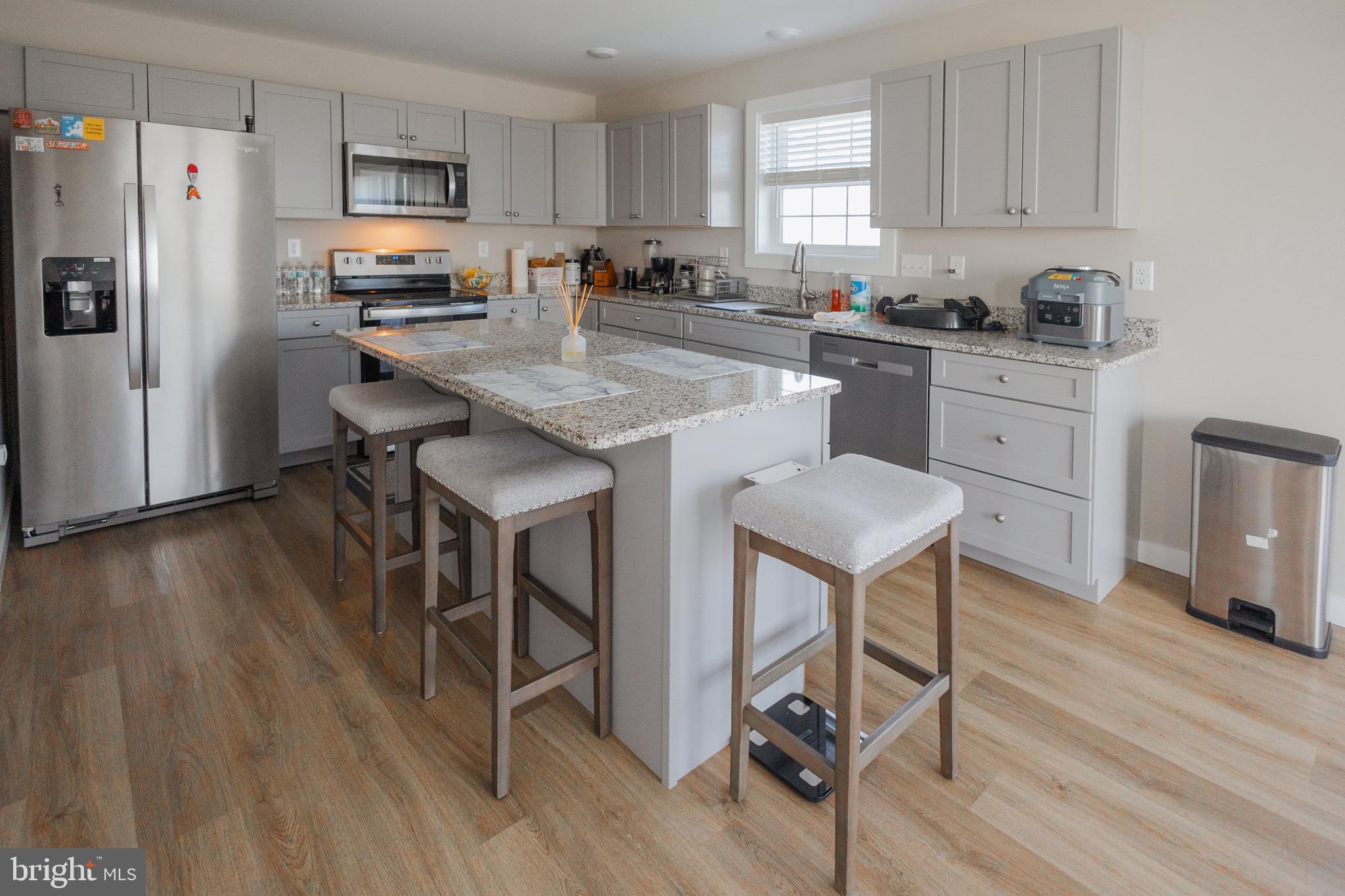 PEBBLE RIDGE - Residential