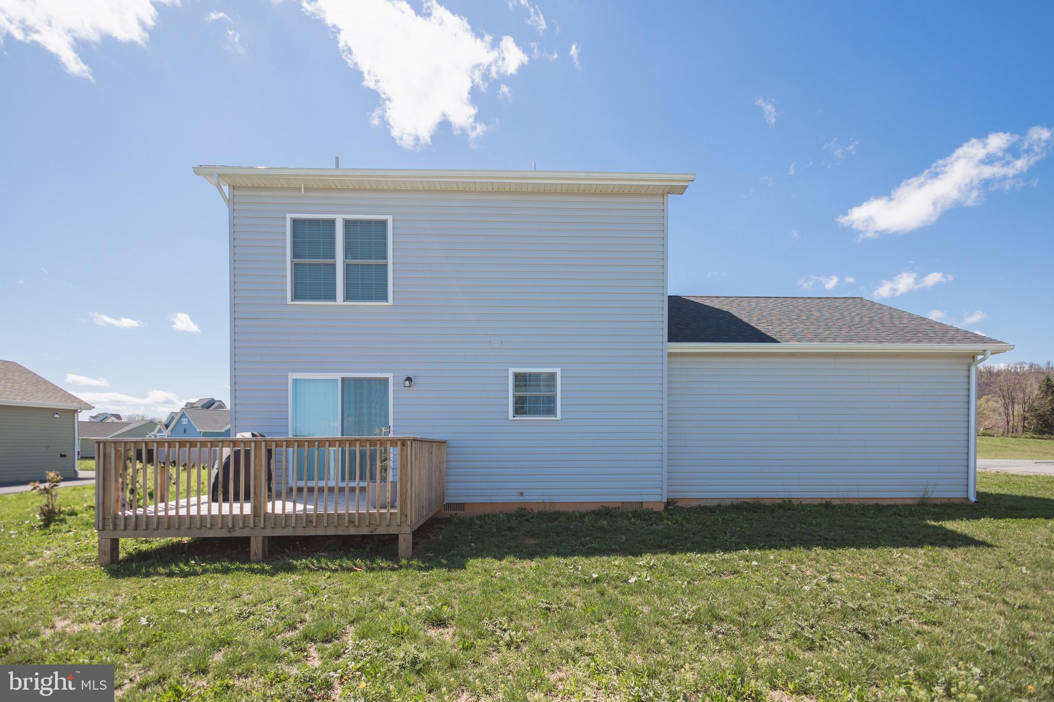 PEBBLE RIDGE - Residential