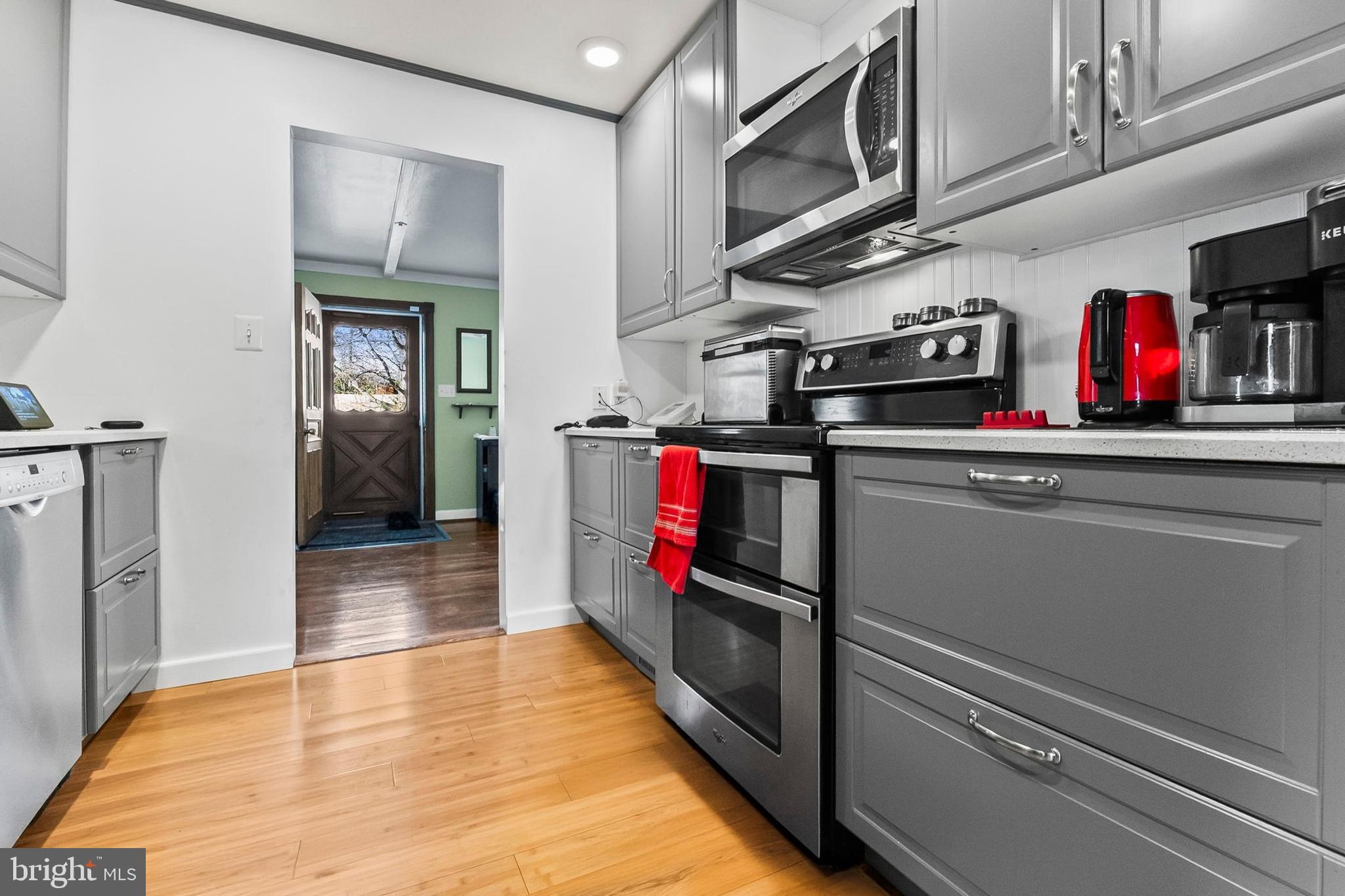 CHARLTON HEIGHTS - Residential