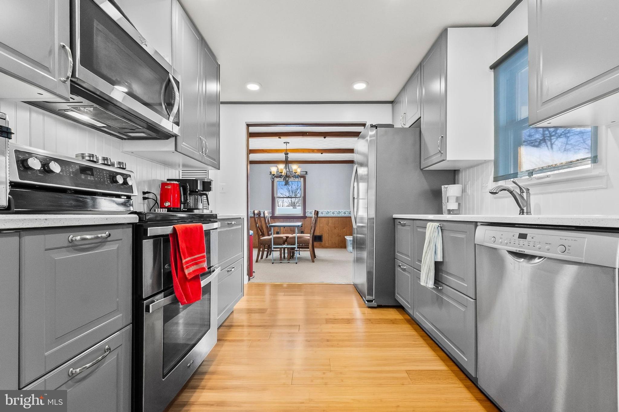 CHARLTON HEIGHTS - Residential