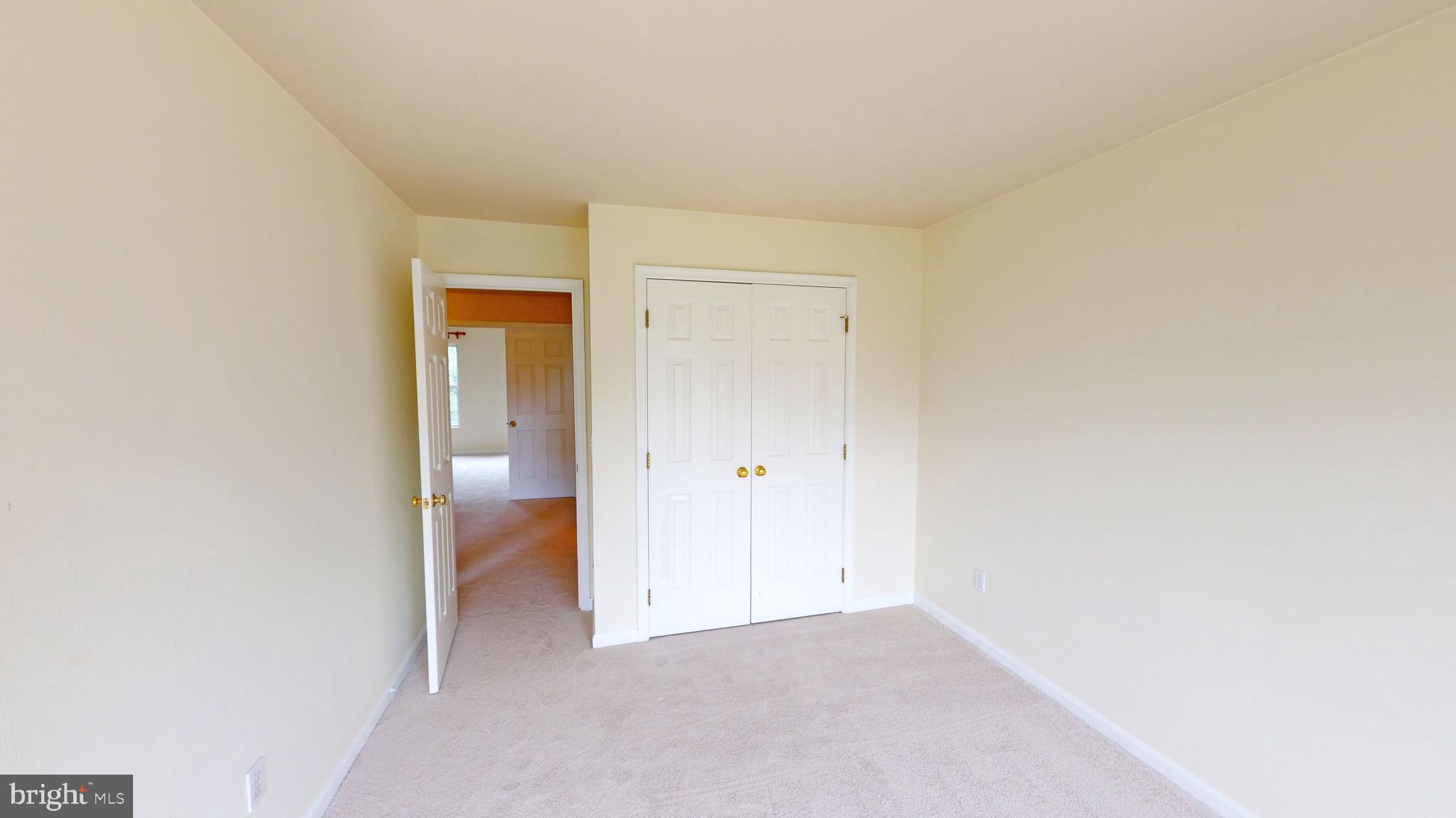 RESTON - Residential Lease