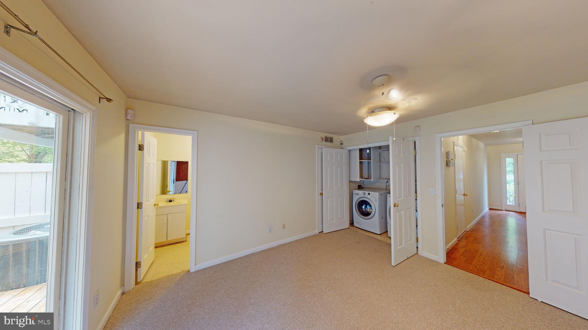 RESTON - Residential Lease