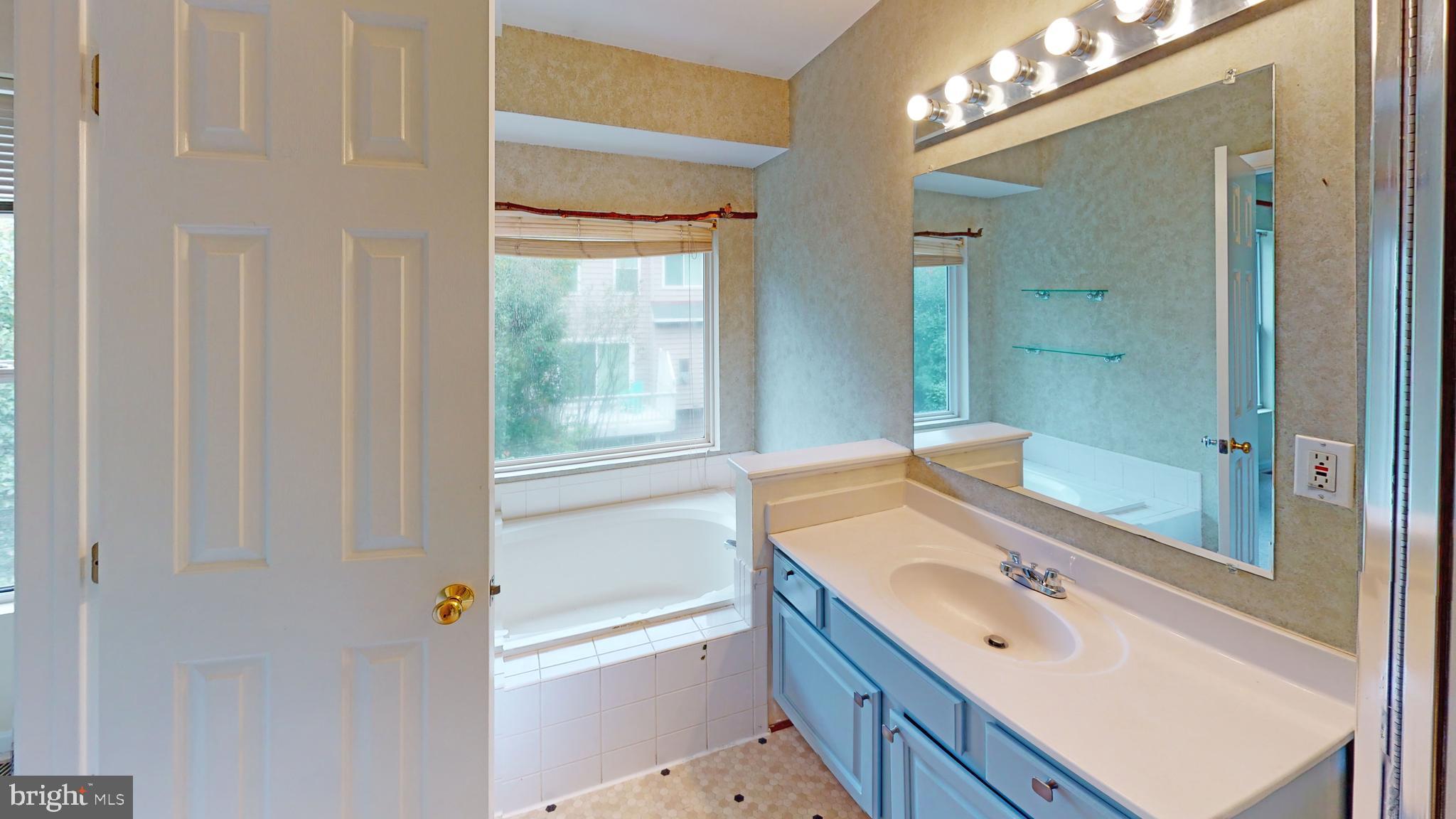 RESTON - Residential Lease