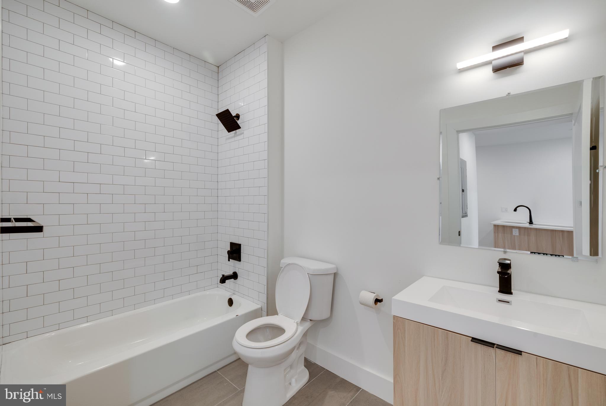 FISHTOWN - Residential Lease