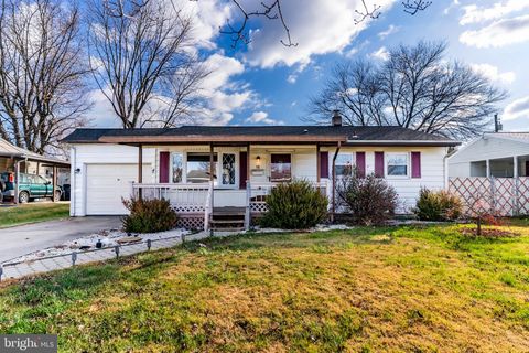 16 NISSLEY DRIVE MIDDLETOWN PA 17057