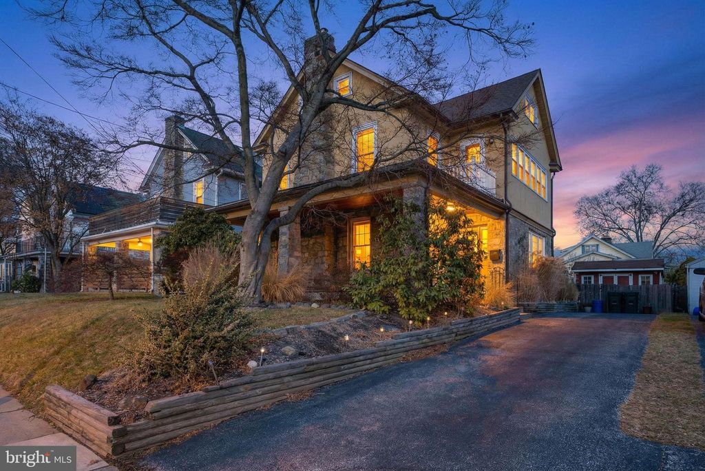 Photo of 327 Congress Avenue, LANSDOWNE, PA 19050 (MLS # PADE2106696)