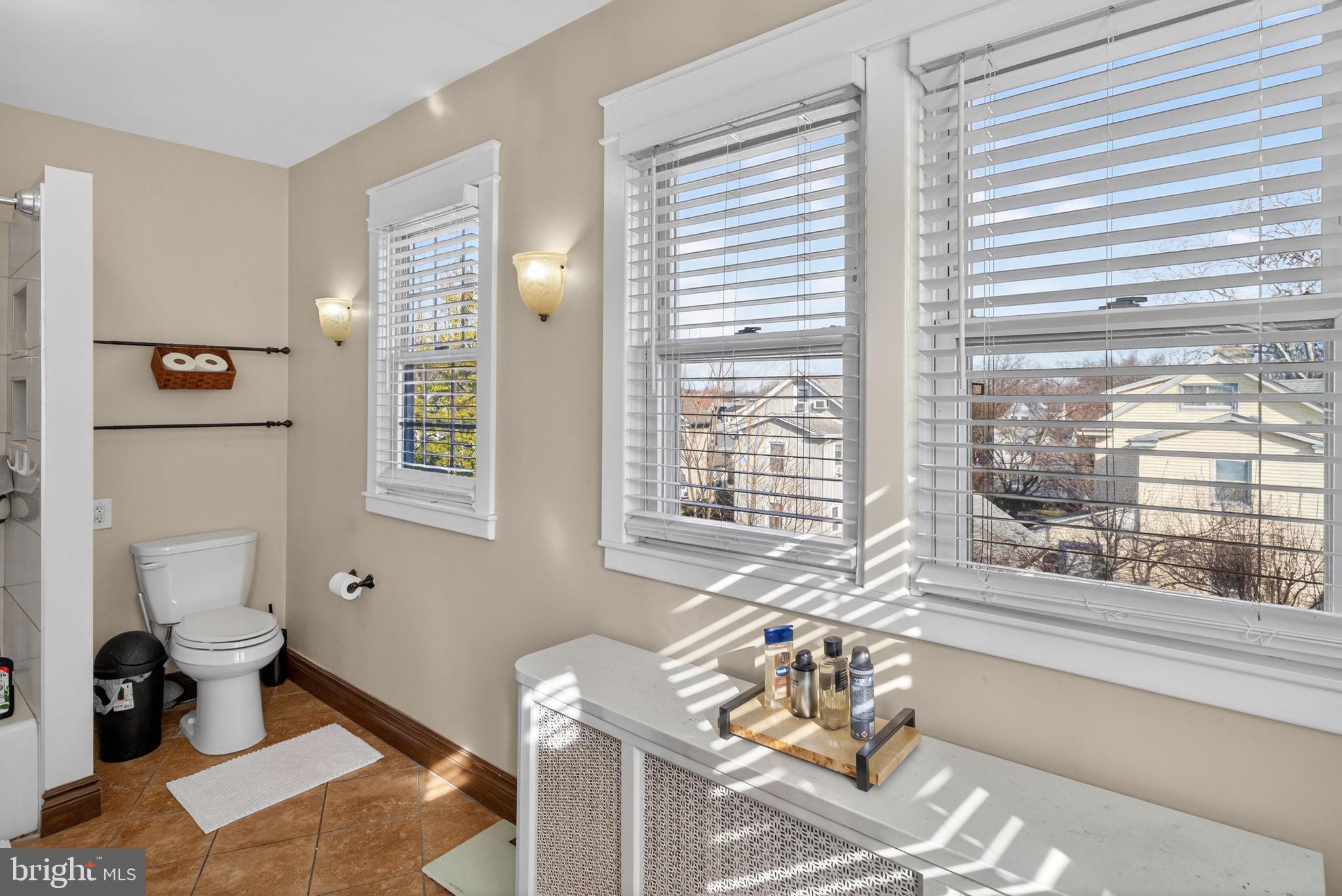 DREXEL PLAZA - Residential