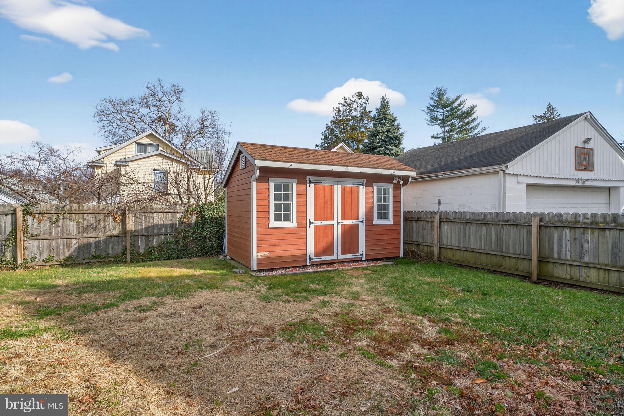 DREXEL PLAZA - Residential