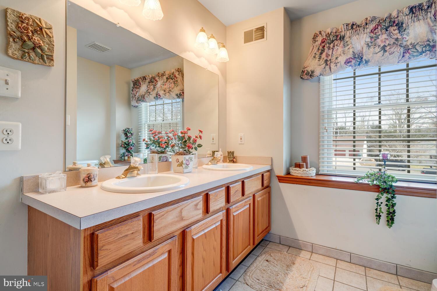 HARBOURTOWN - Residential