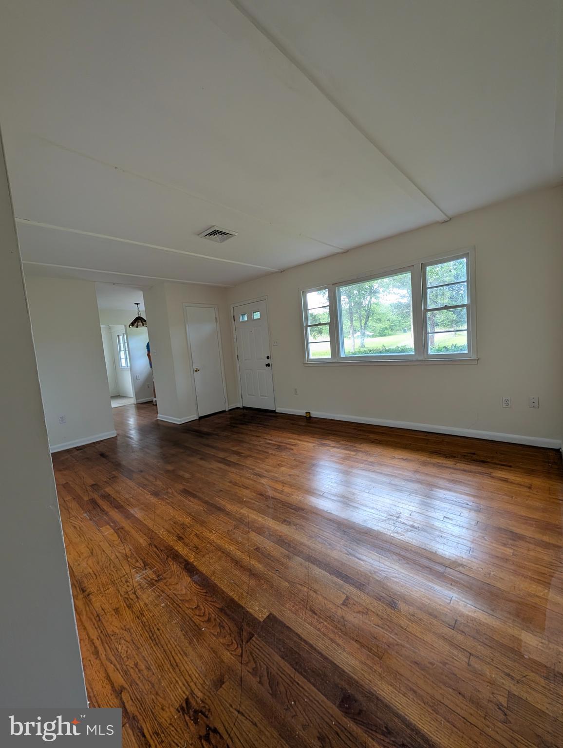 8614 LINTON HALL ROAD