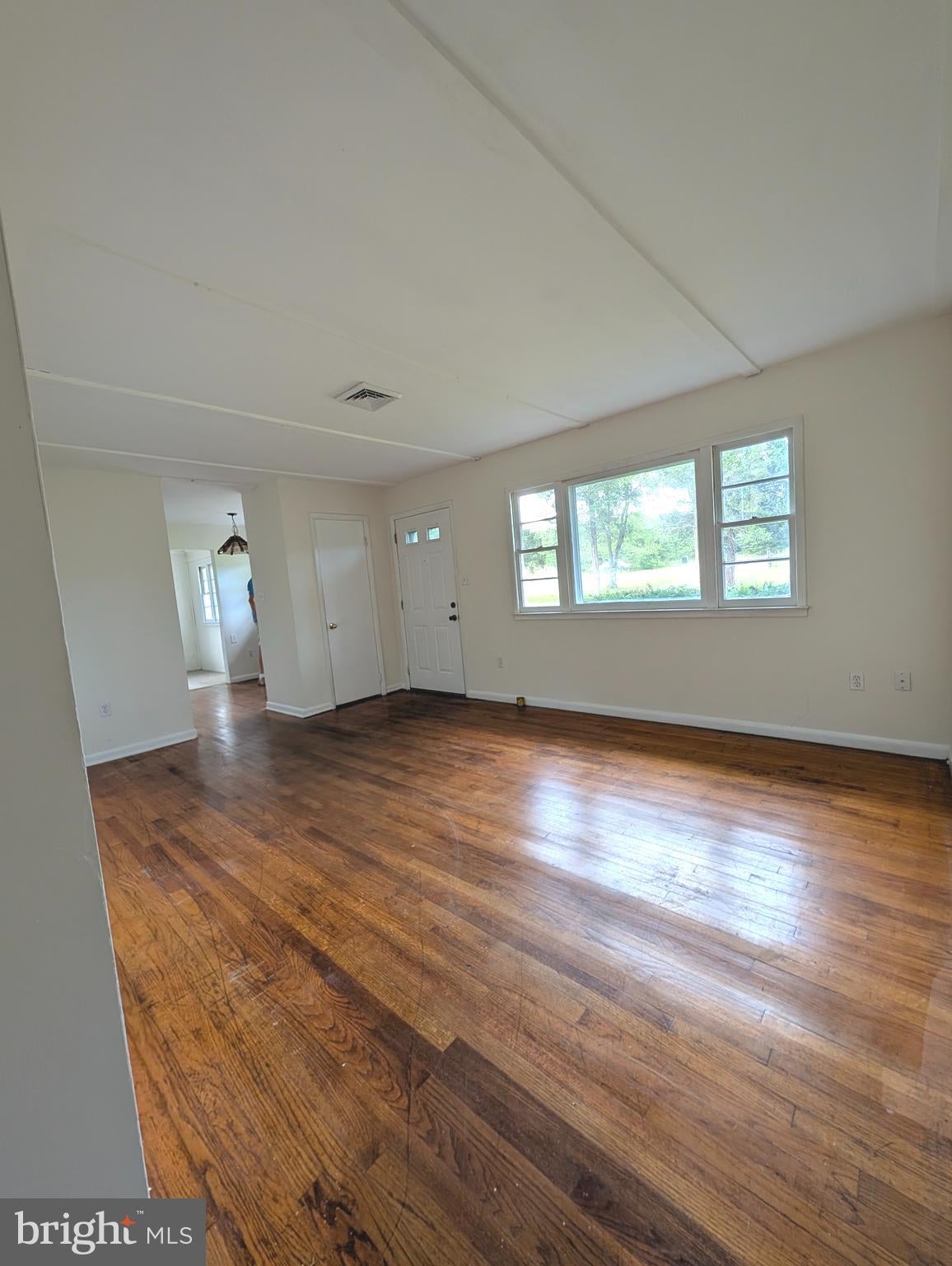 8614 LINTON HALL ROAD