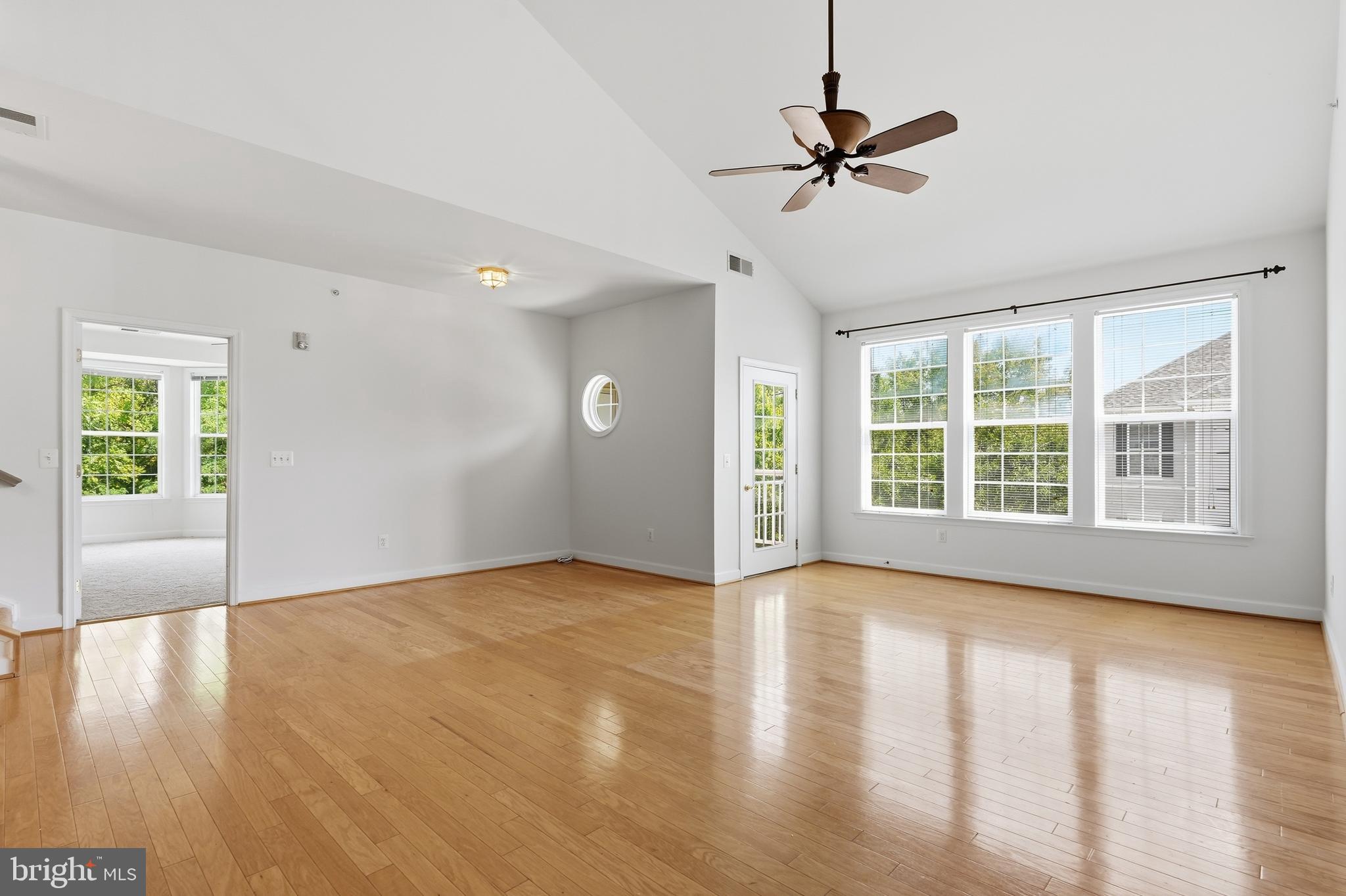 1516 ENYART WAY 304