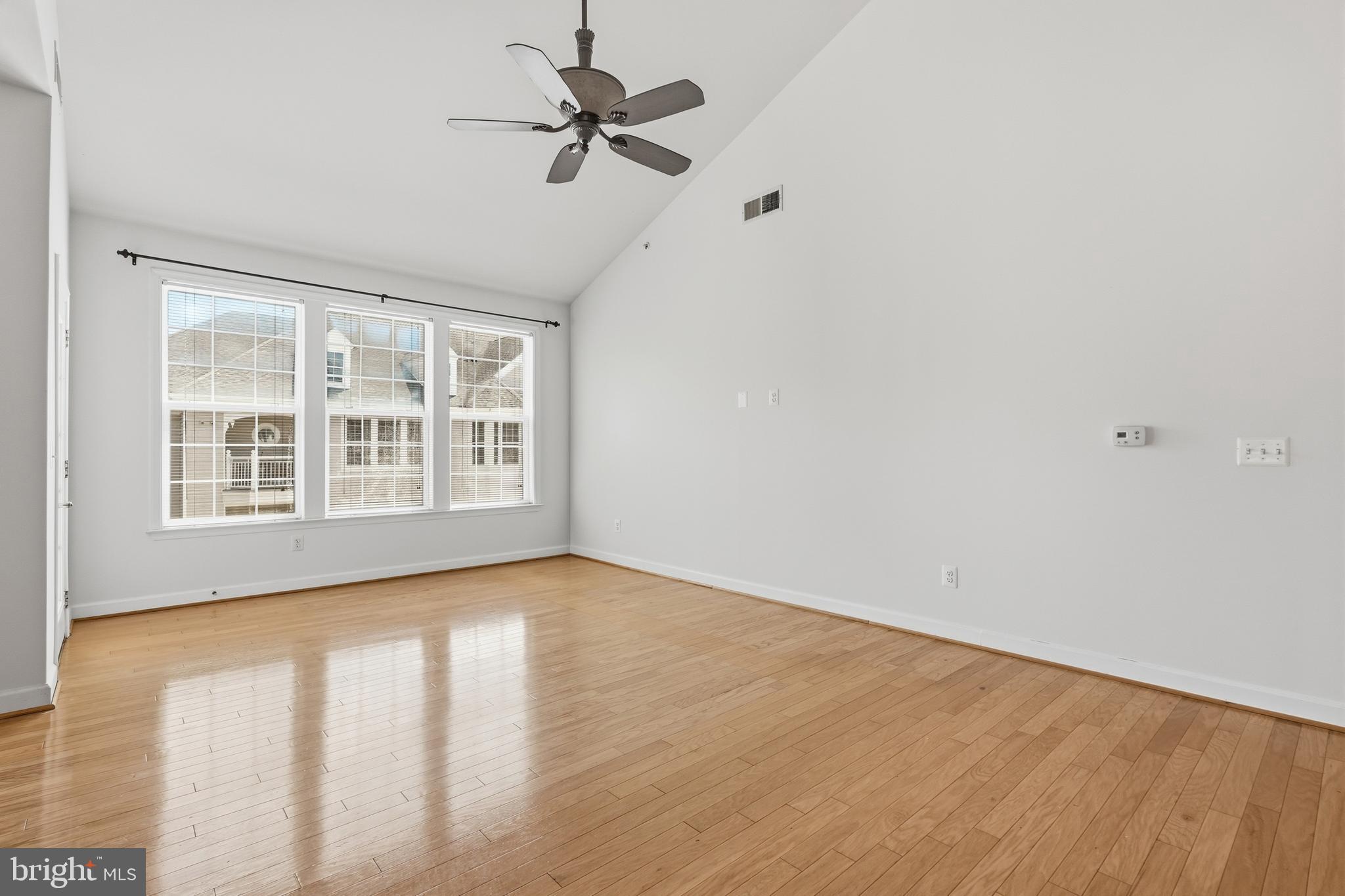 1516 ENYART WAY 304