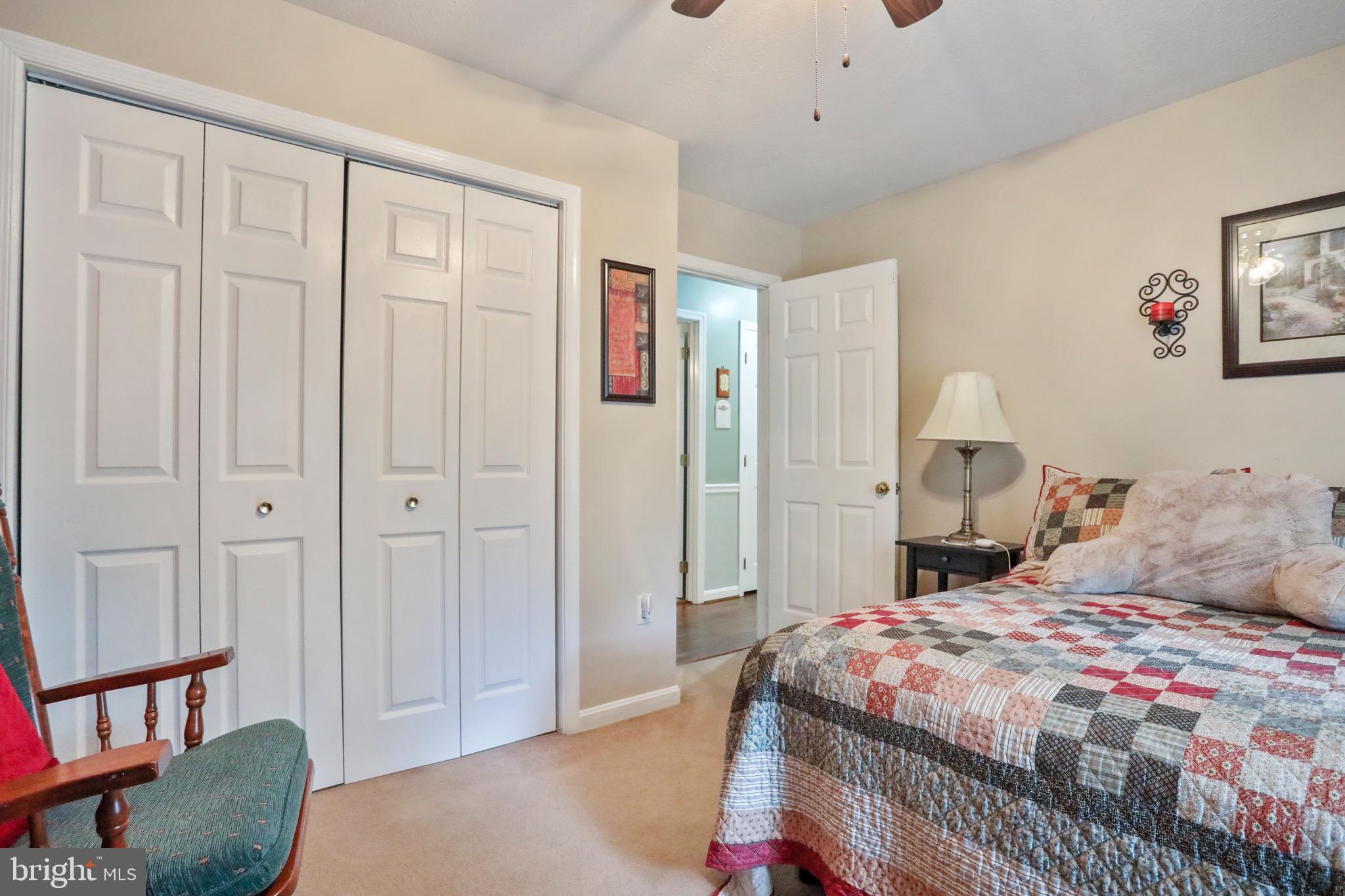 LAKEWOOD MANOR - Residential