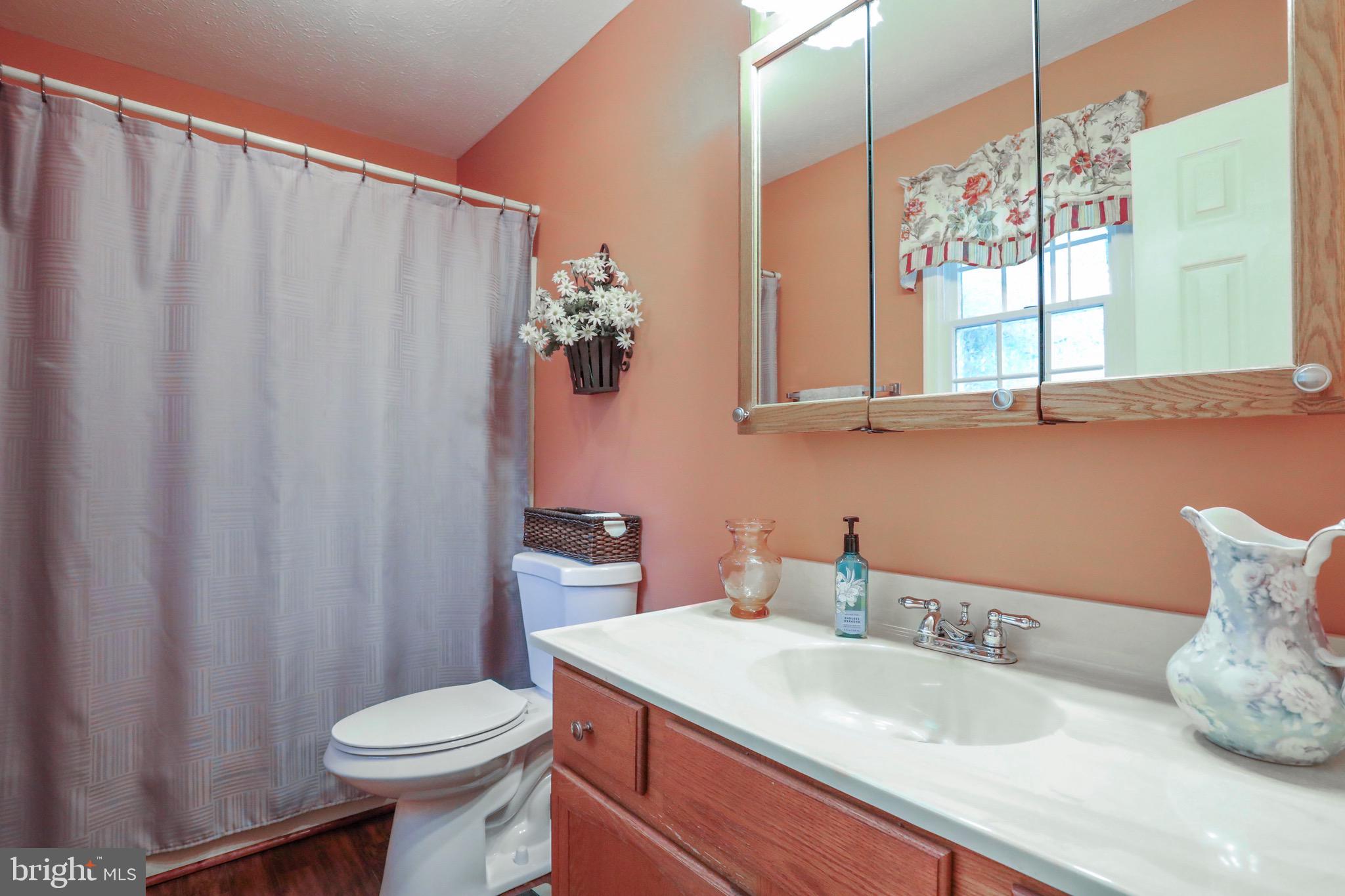 LAKEWOOD MANOR - Residential