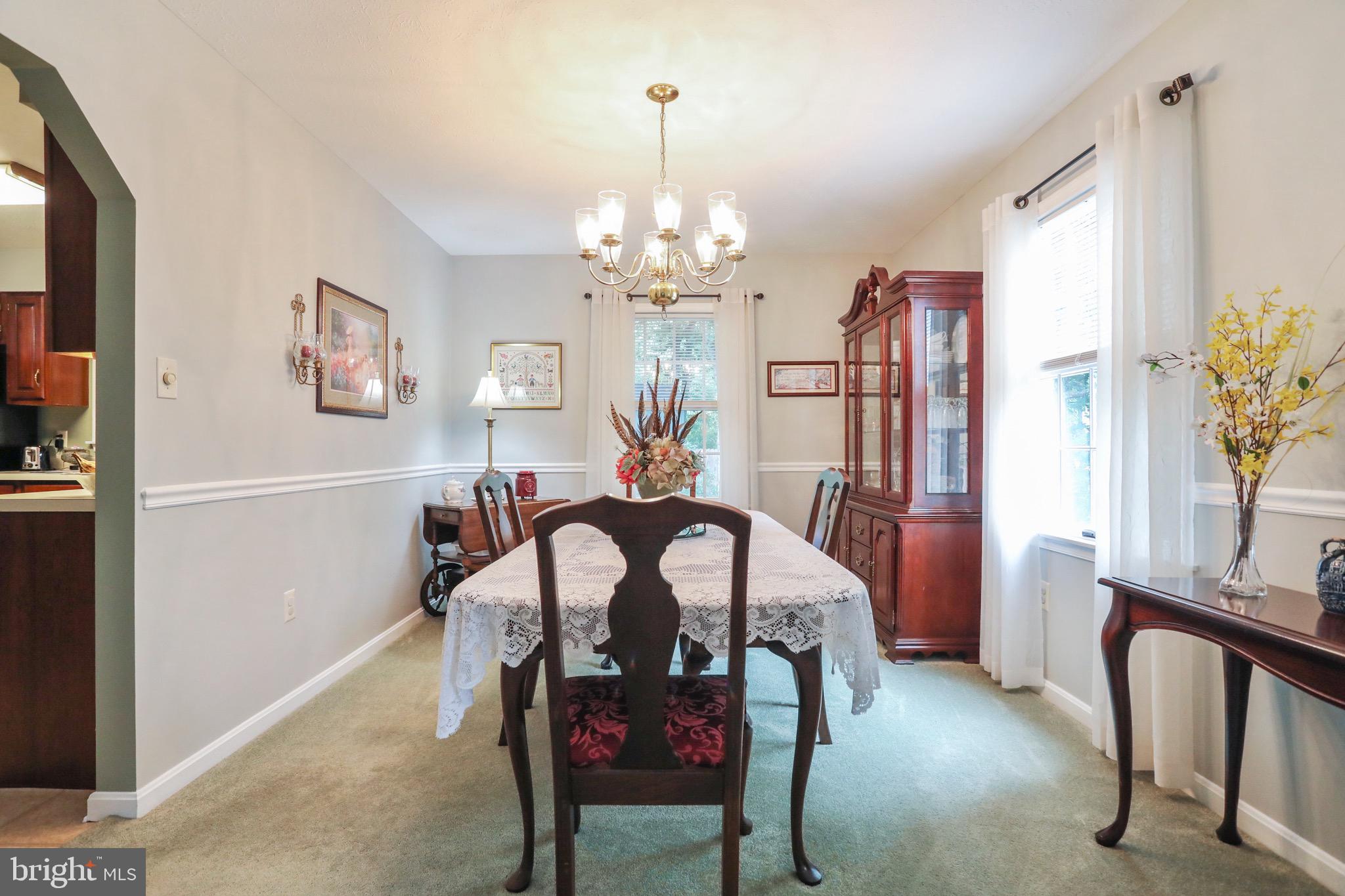 LAKEWOOD MANOR - Residential